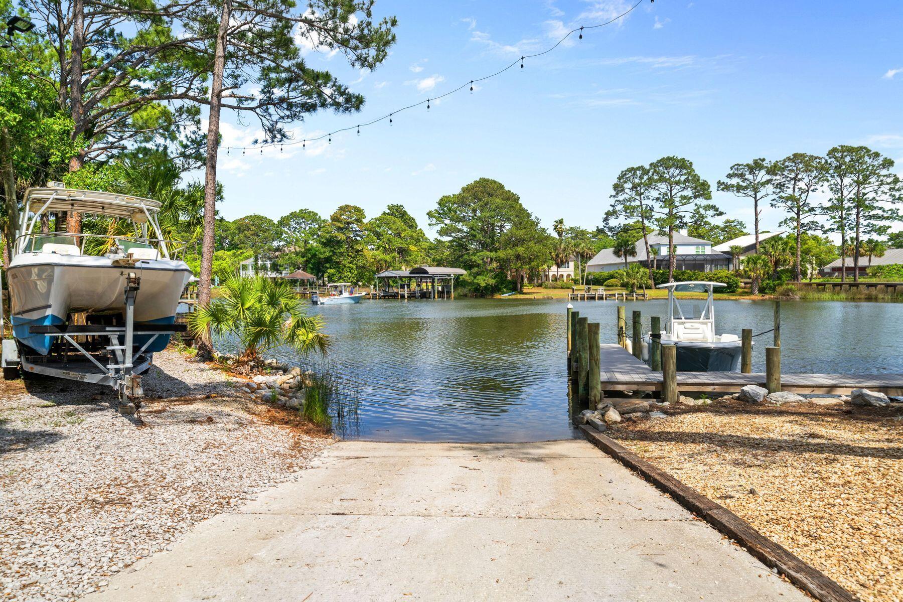 CARSON OAKS - Residential