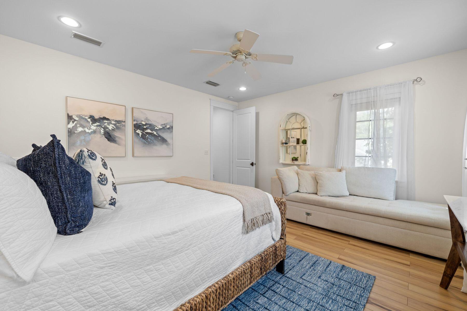 CARSON OAKS - Residential