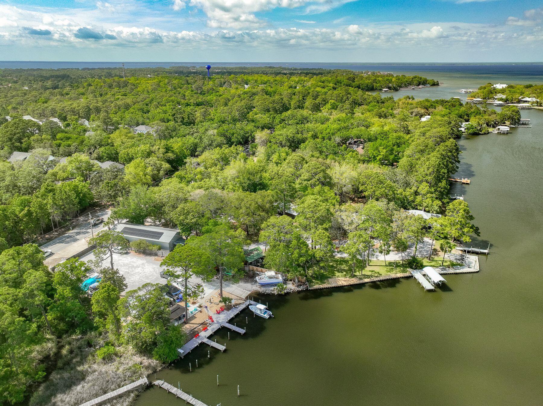 CARSON OAKS - Residential