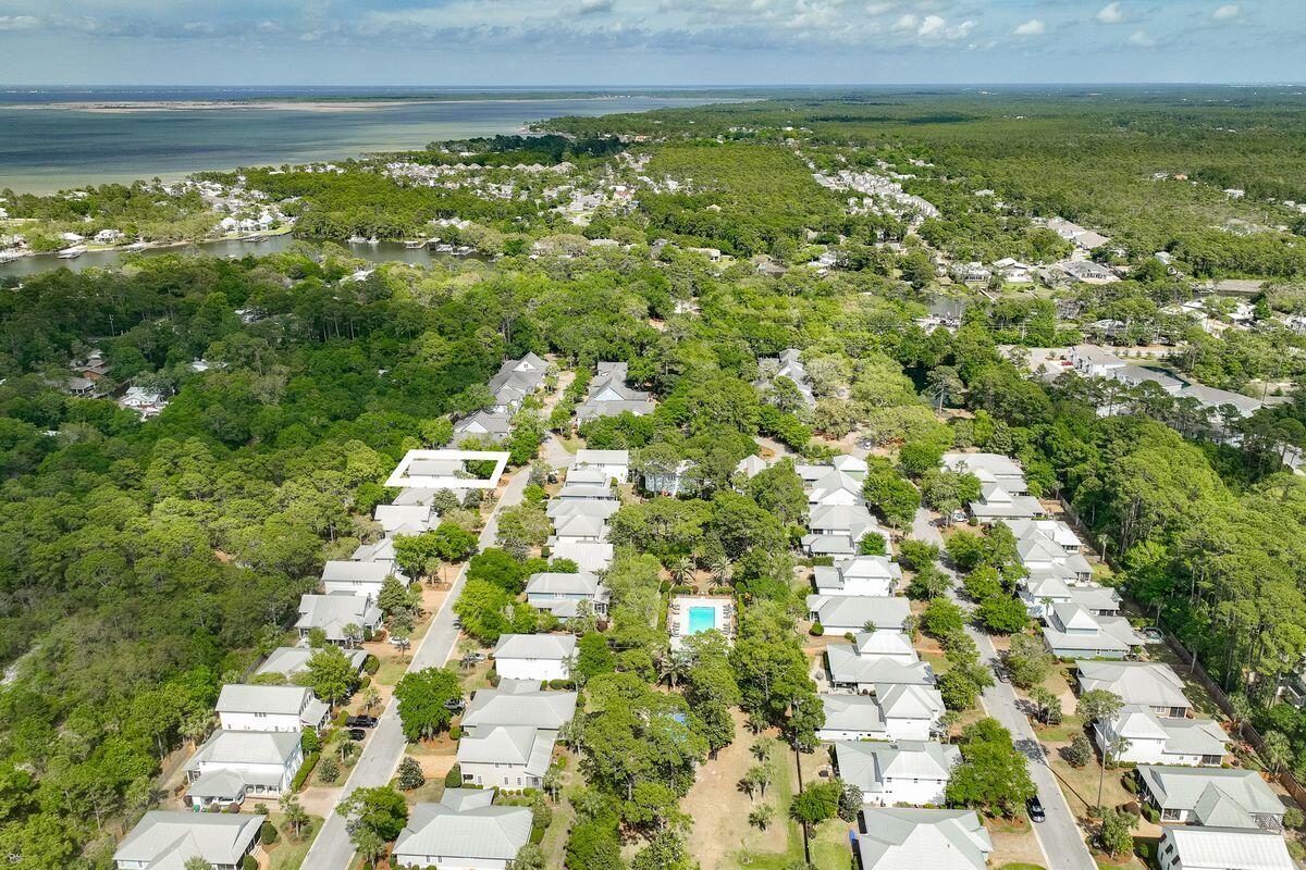 CARSON OAKS - Residential