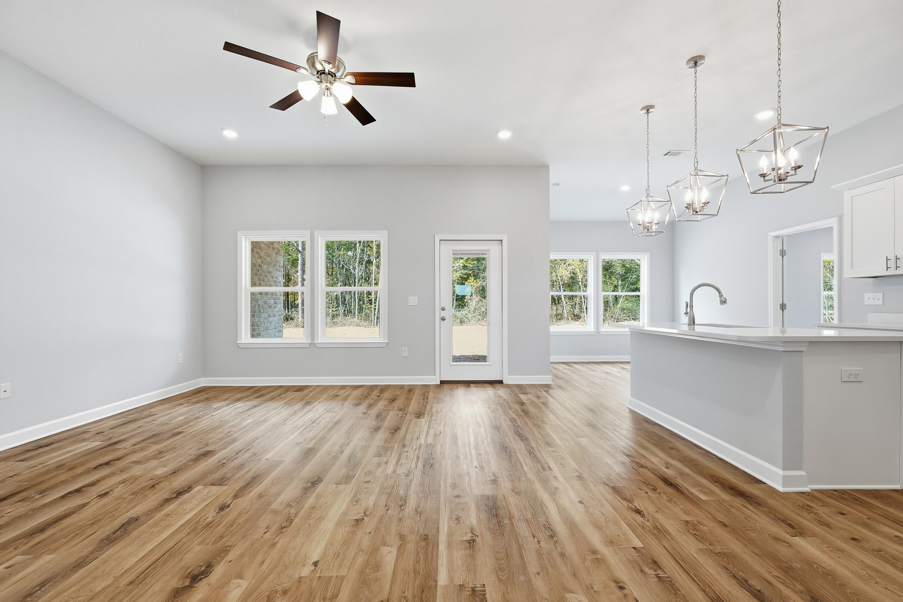 SOUTHERN CHARM - Residential