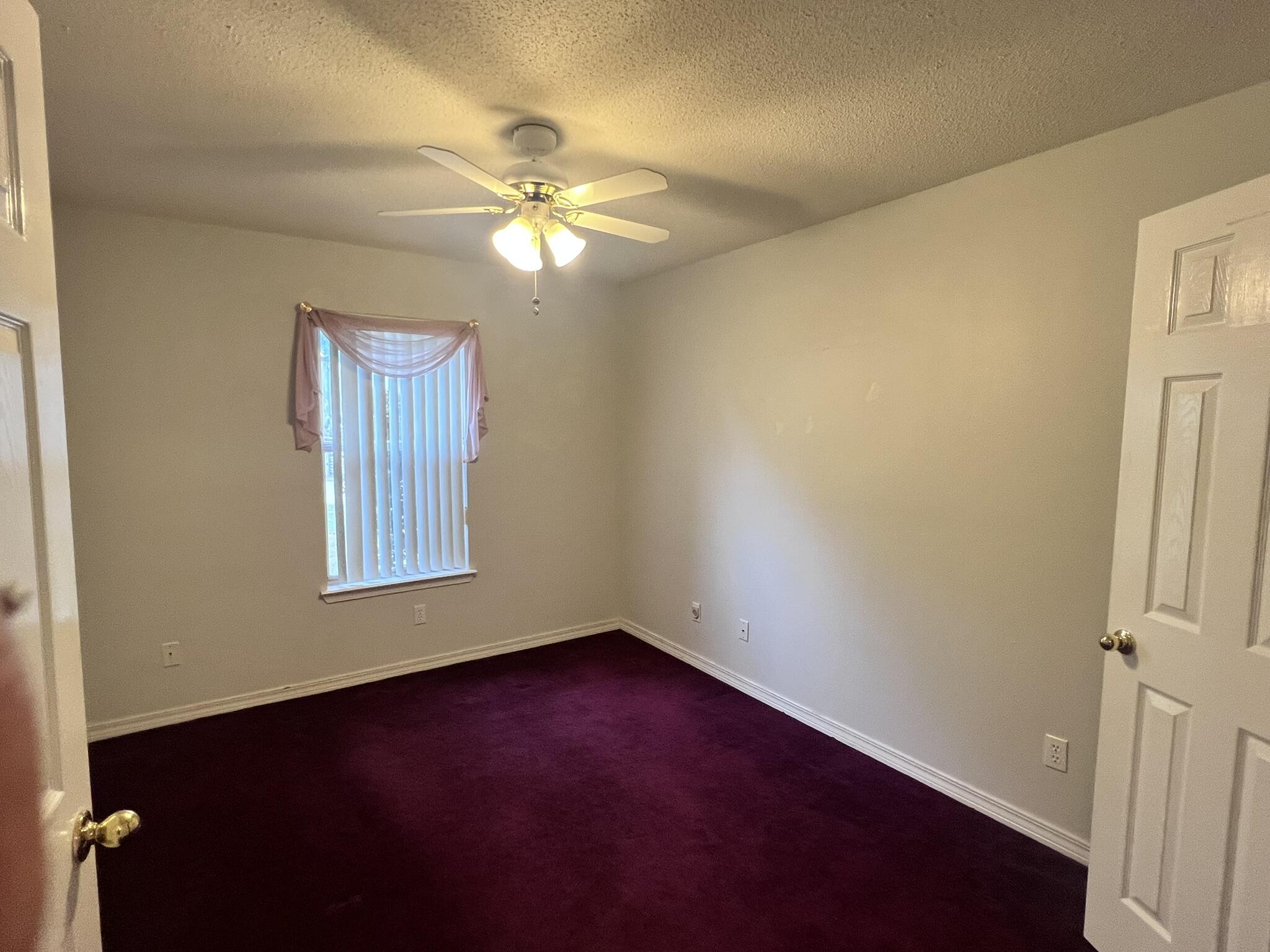 LAKE HOLLEY ESTATES - Residential Lease