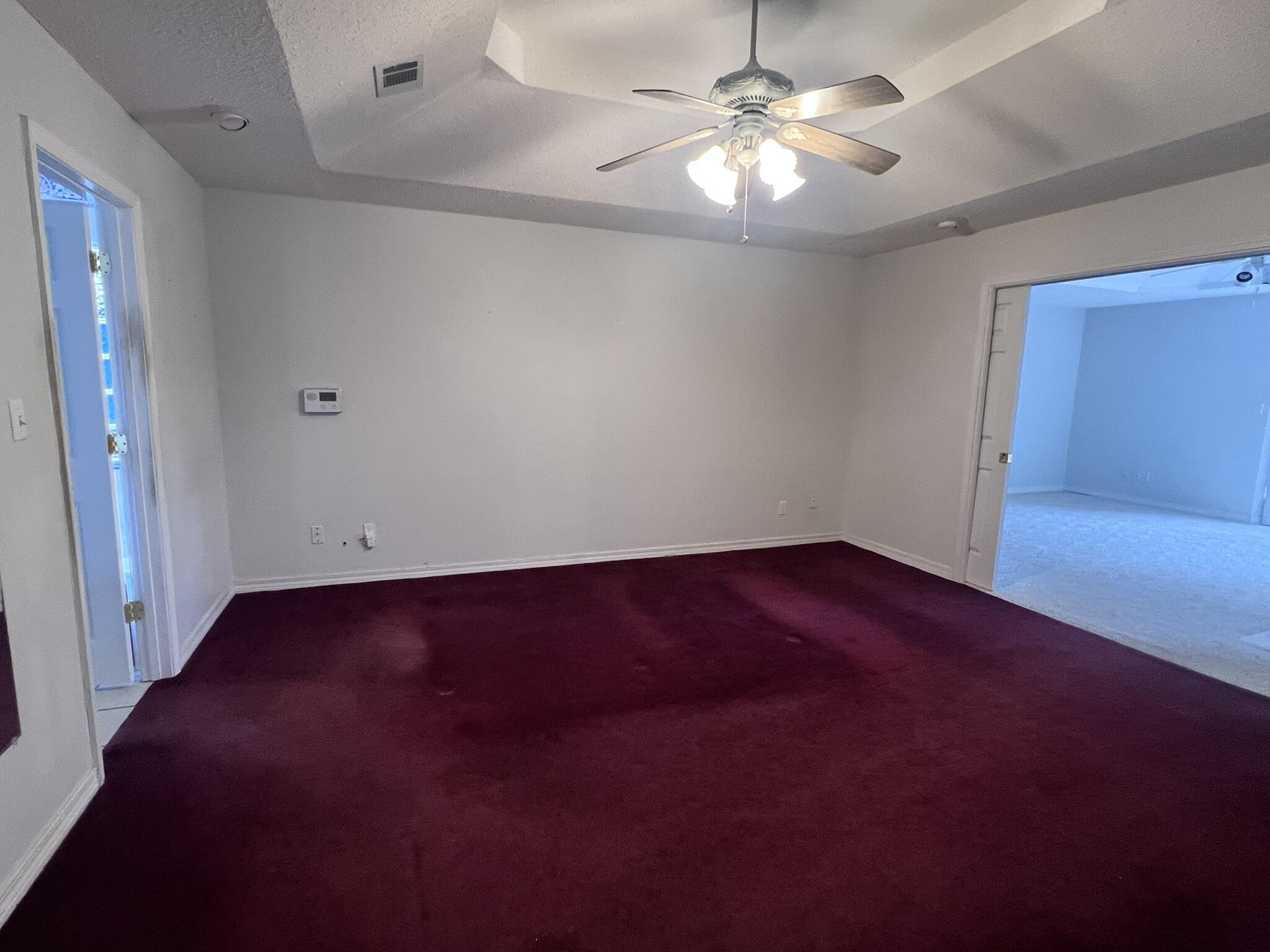 LAKE HOLLEY ESTATES - Residential Lease