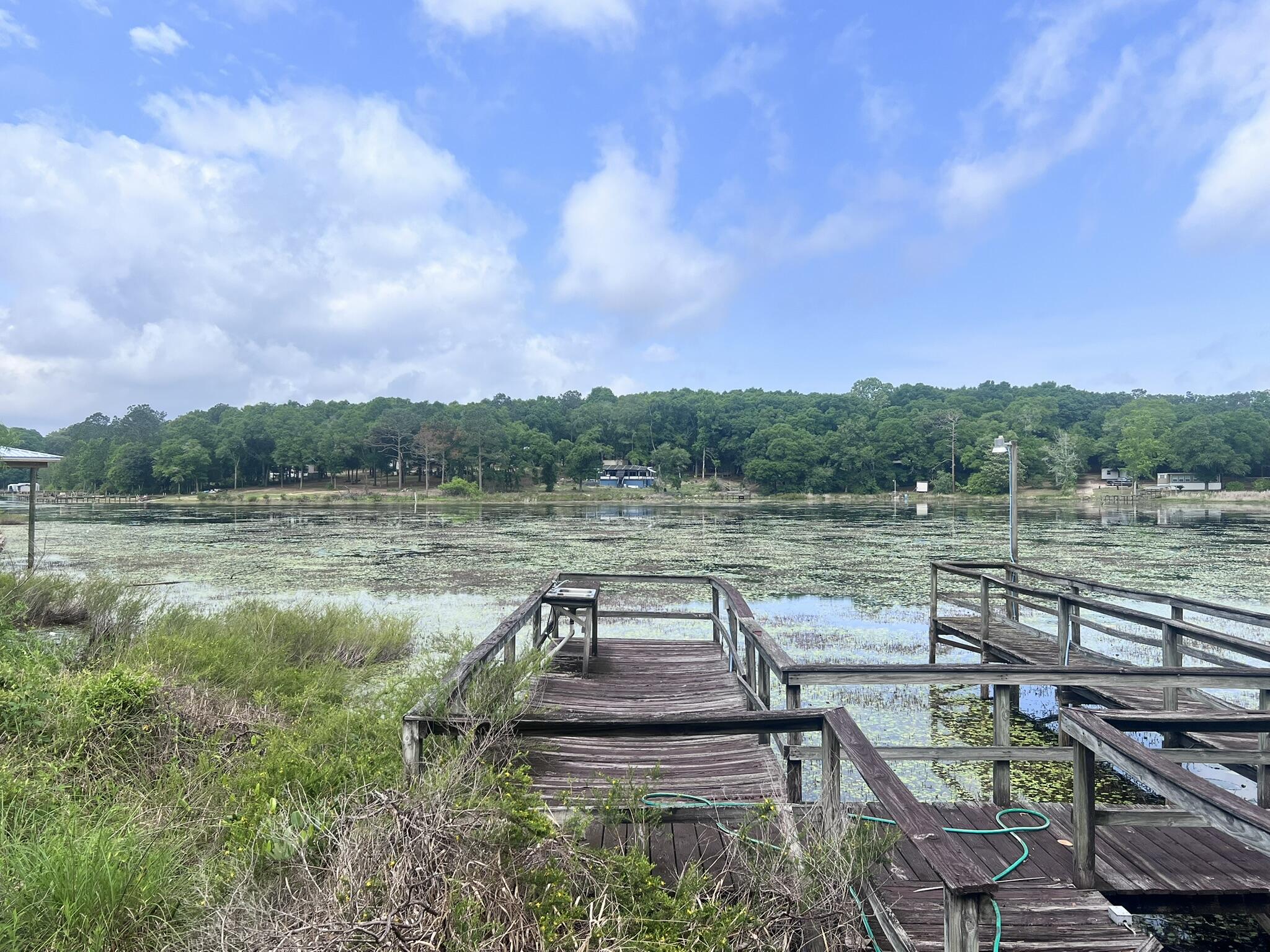 LAKE HOLLEY ESTATES - Residential Lease