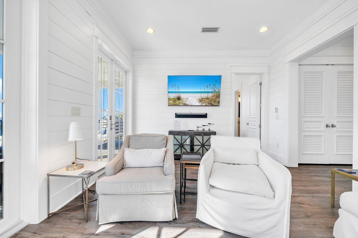 GRAYTON BEACH - Residential