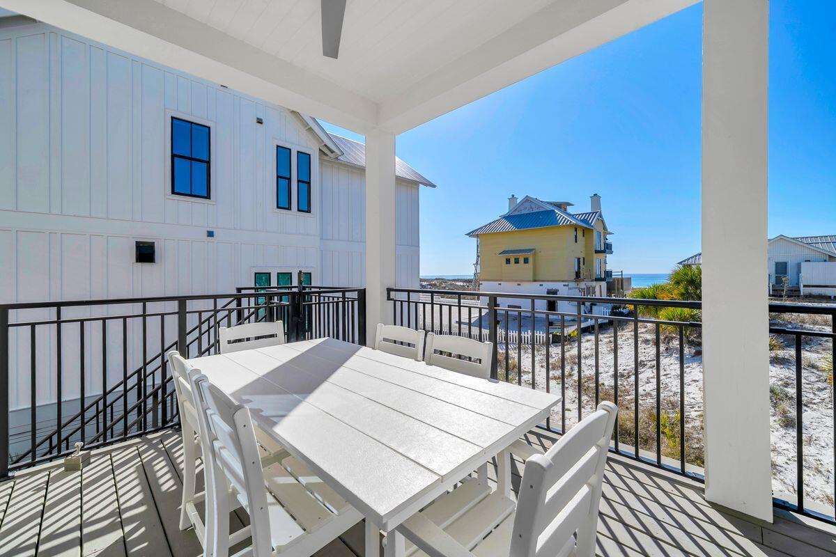 GRAYTON BEACH - Residential