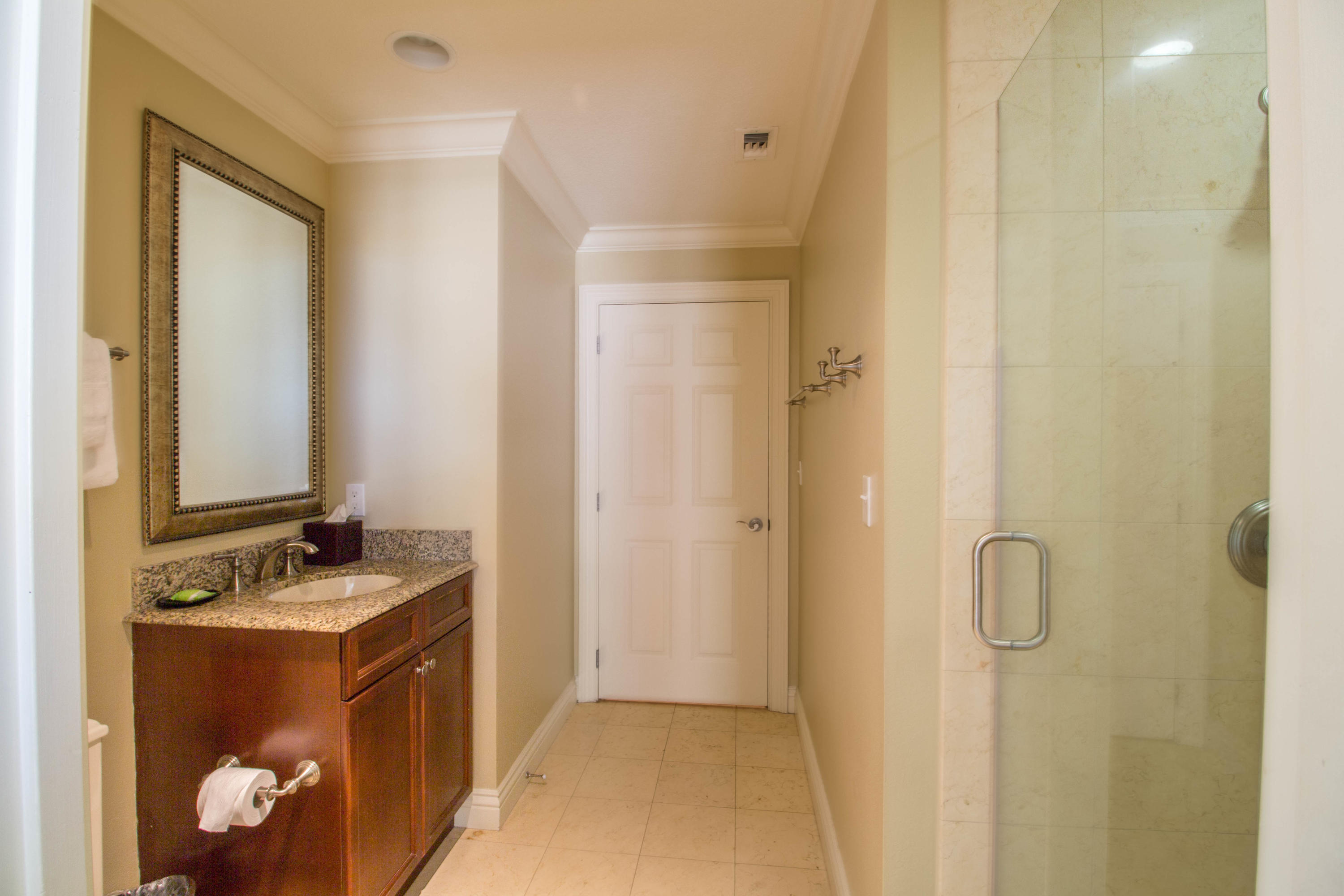 EMERALD GRANDE - Residential