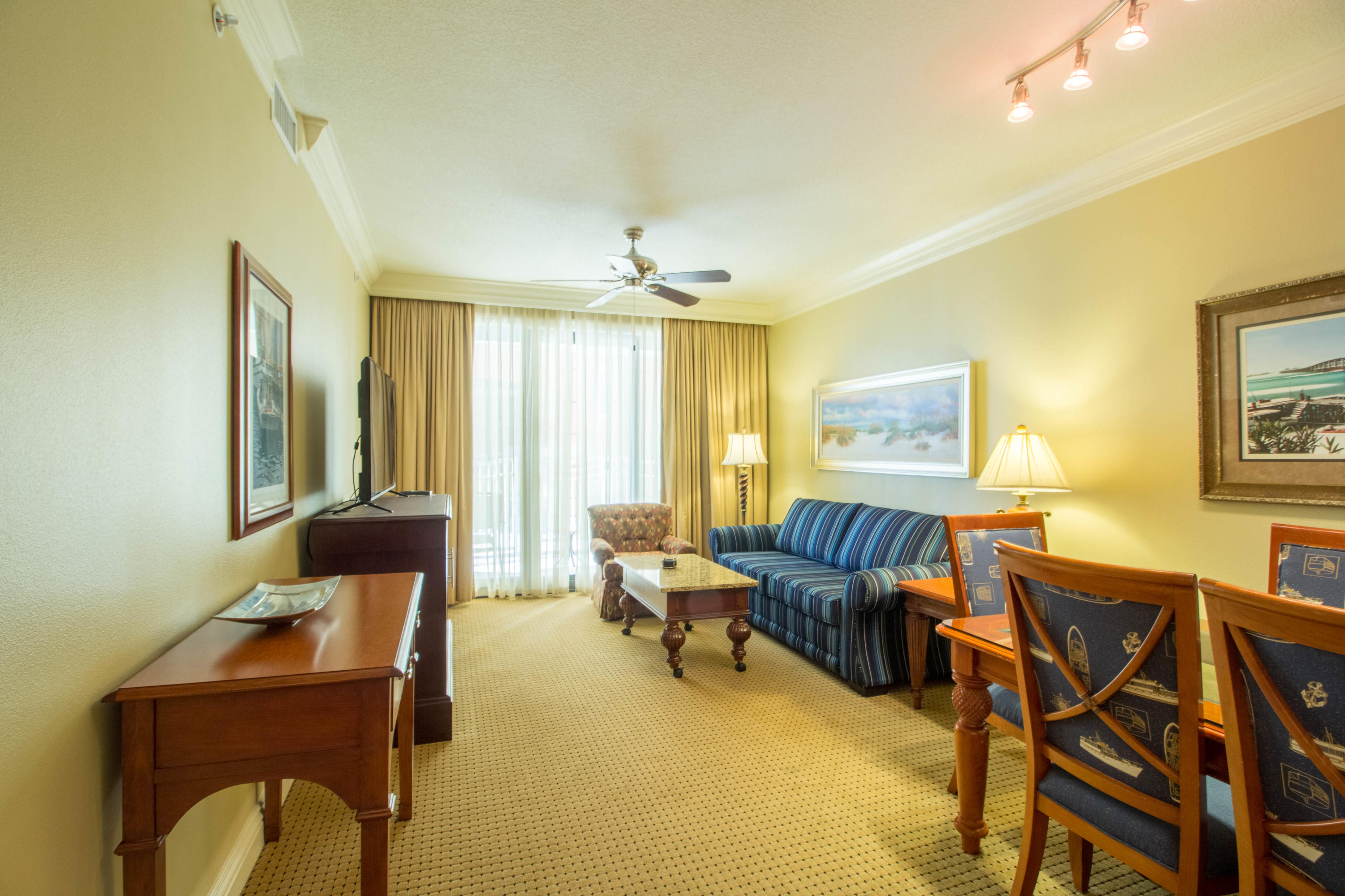 EMERALD GRANDE - Residential