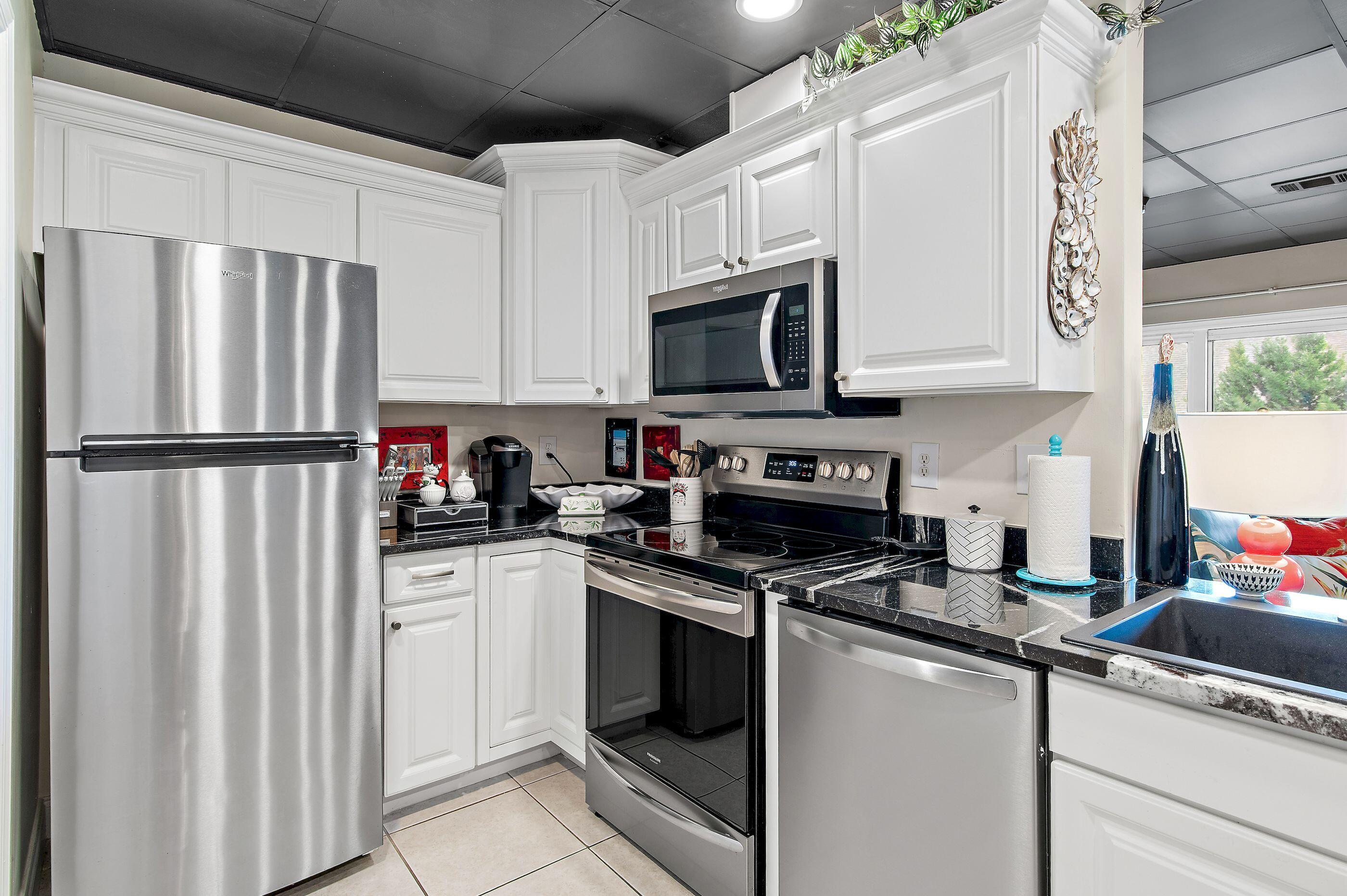 SUN KING TOWERS - Residential