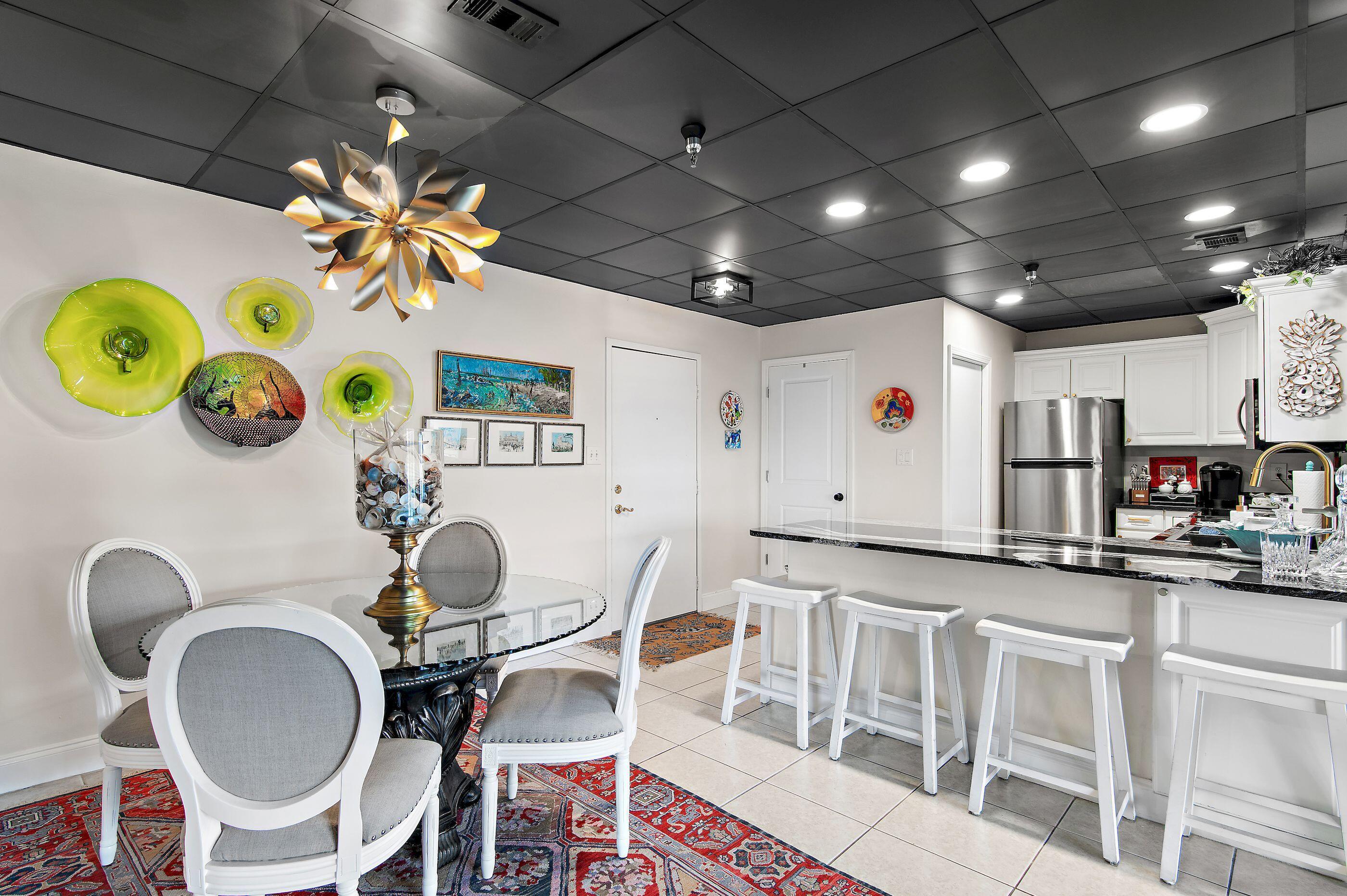 SUN KING TOWERS - Residential