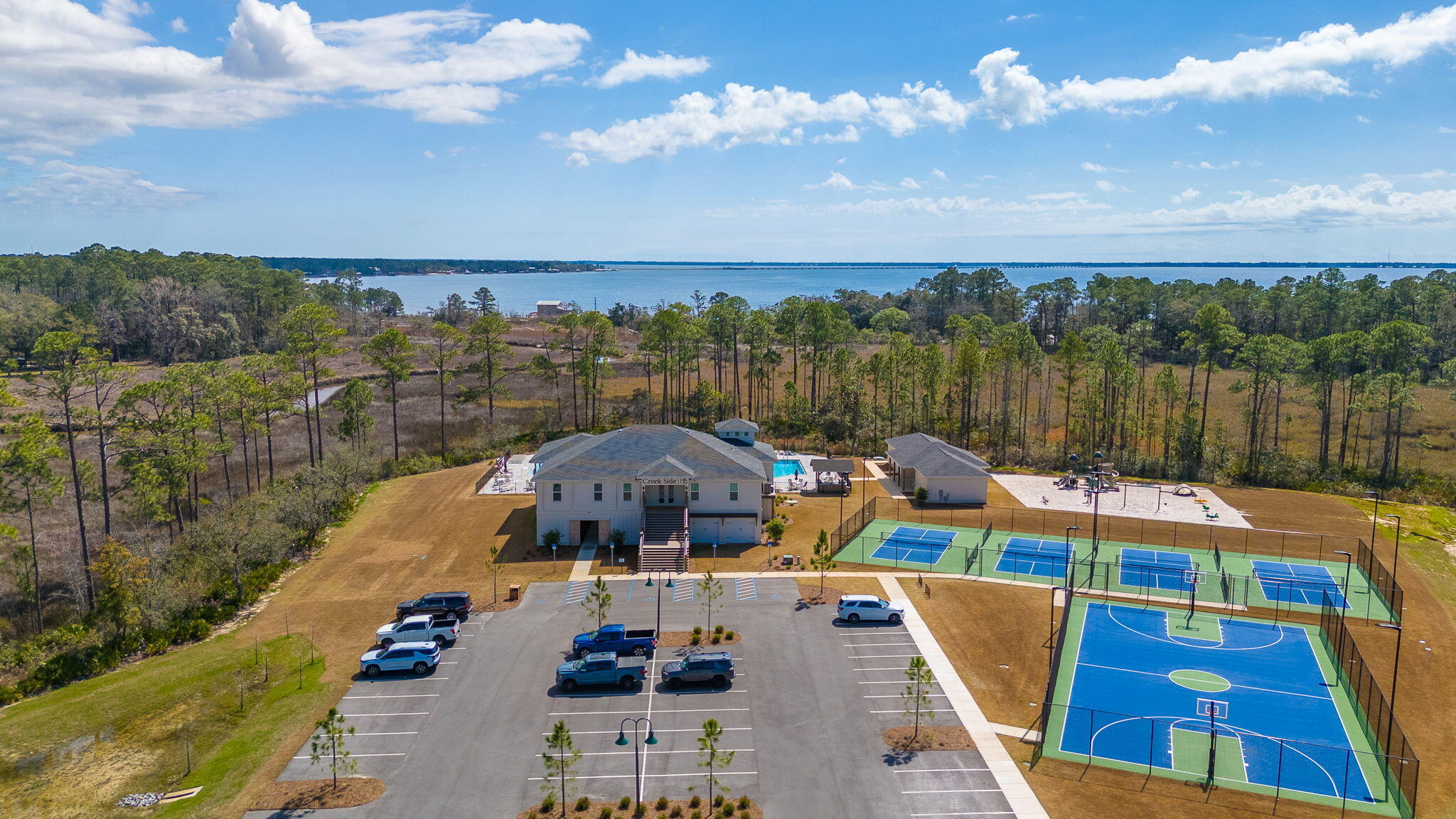 HAMMOCK BAY - Residential