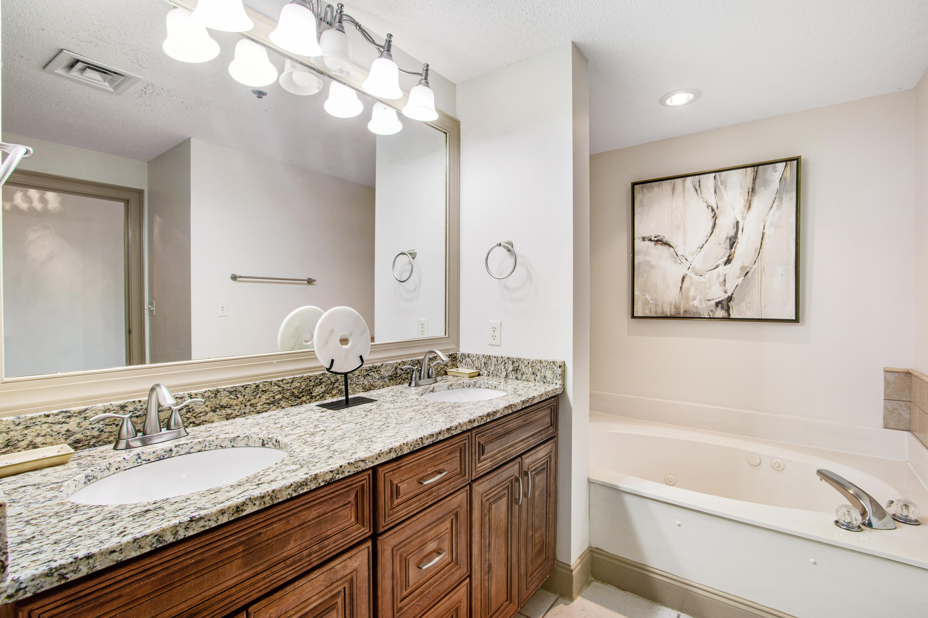 SUMMIT AT TOPS'L (THE) - Residential