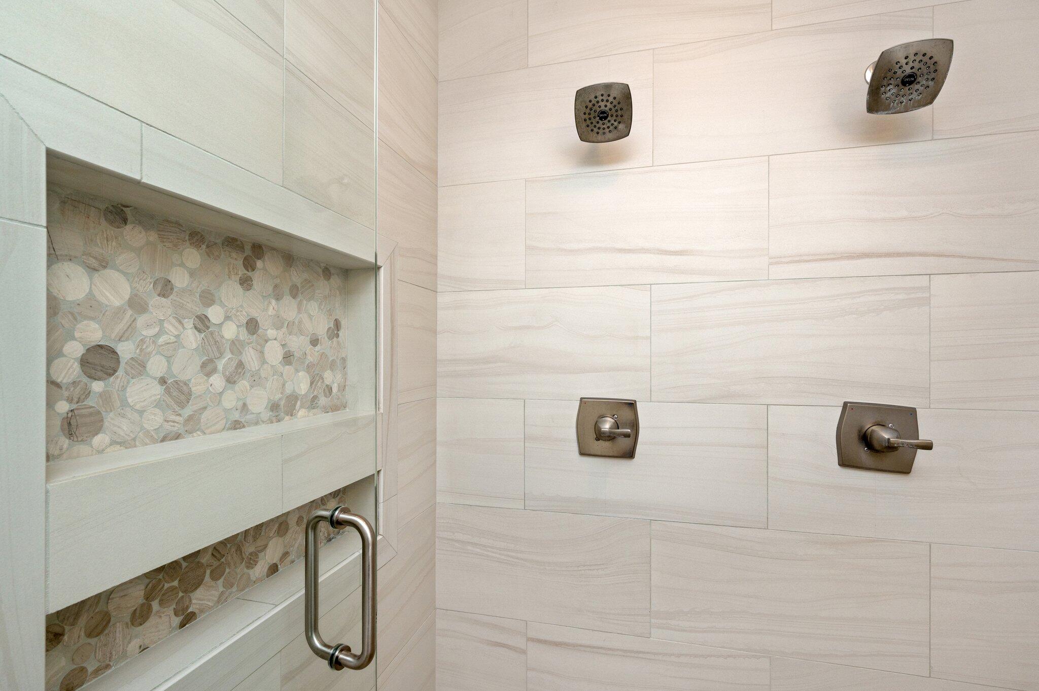 CARIBBEAN EAST - Residential Lease