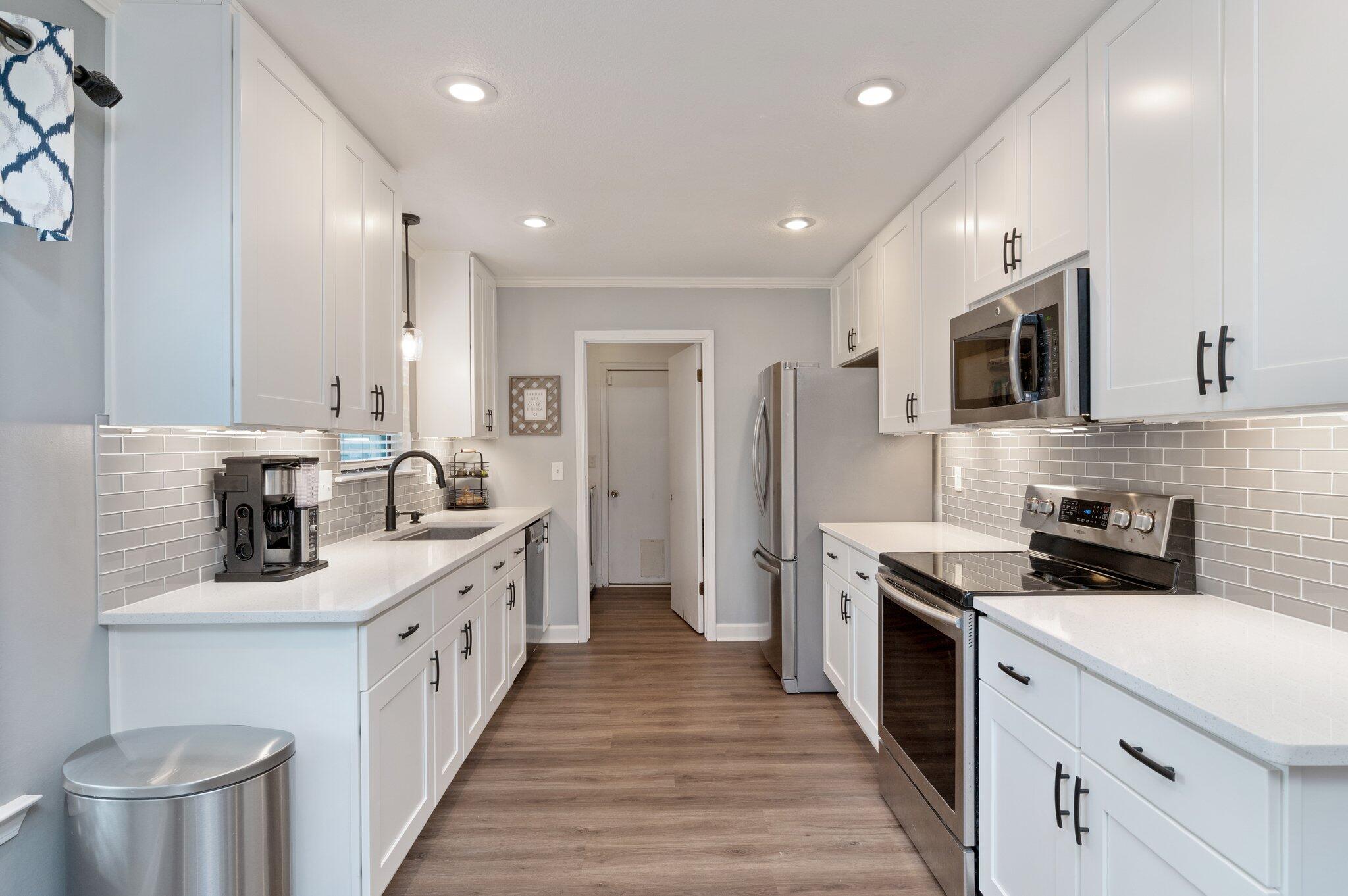 CARIBBEAN EAST - Residential Lease