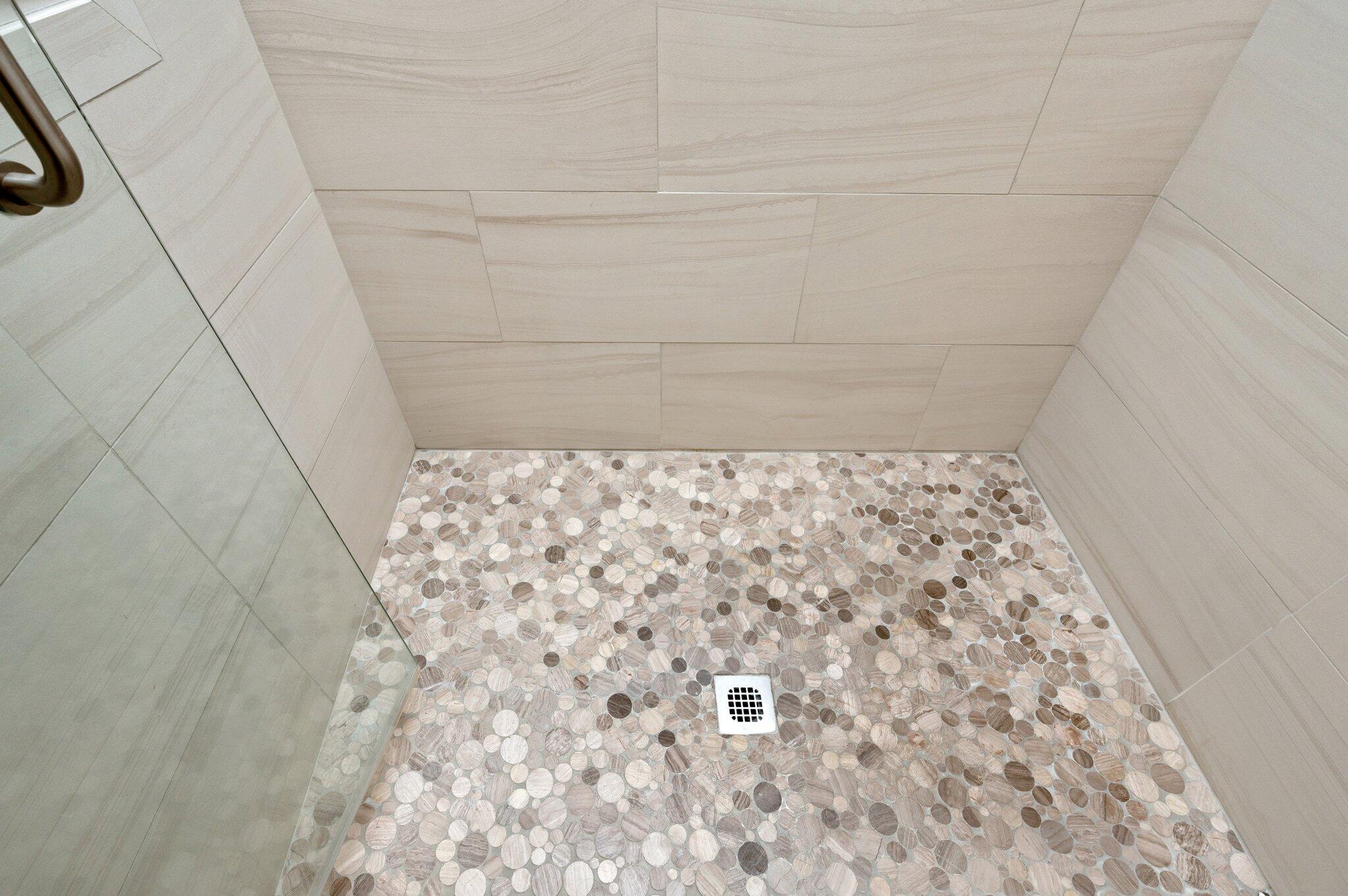 CARIBBEAN EAST - Residential Lease