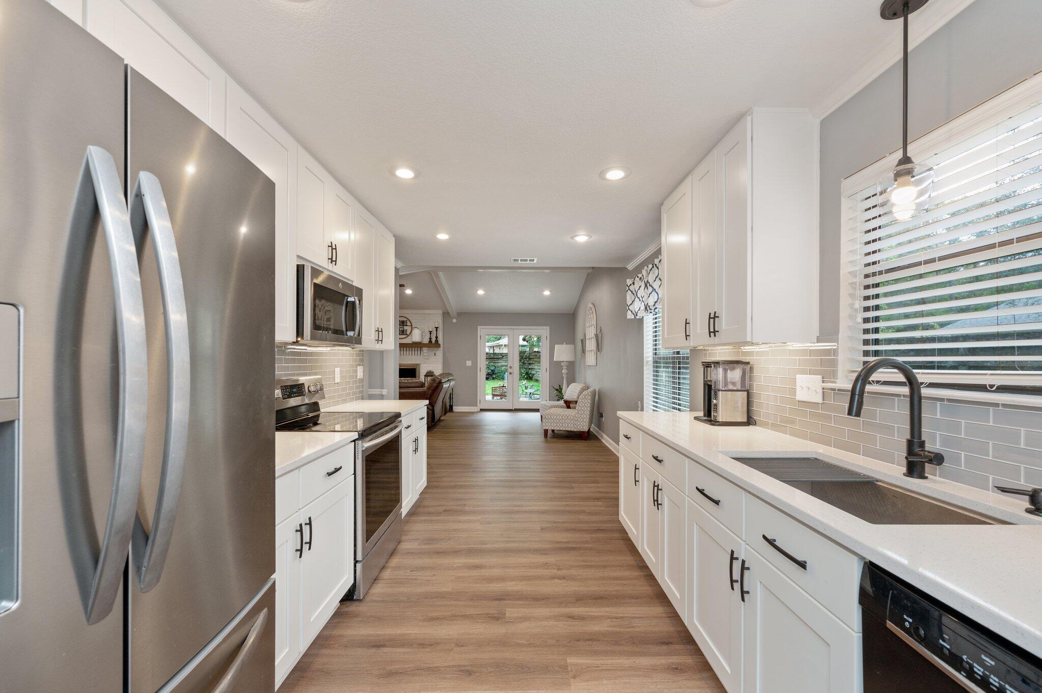 CARIBBEAN EAST - Residential Lease