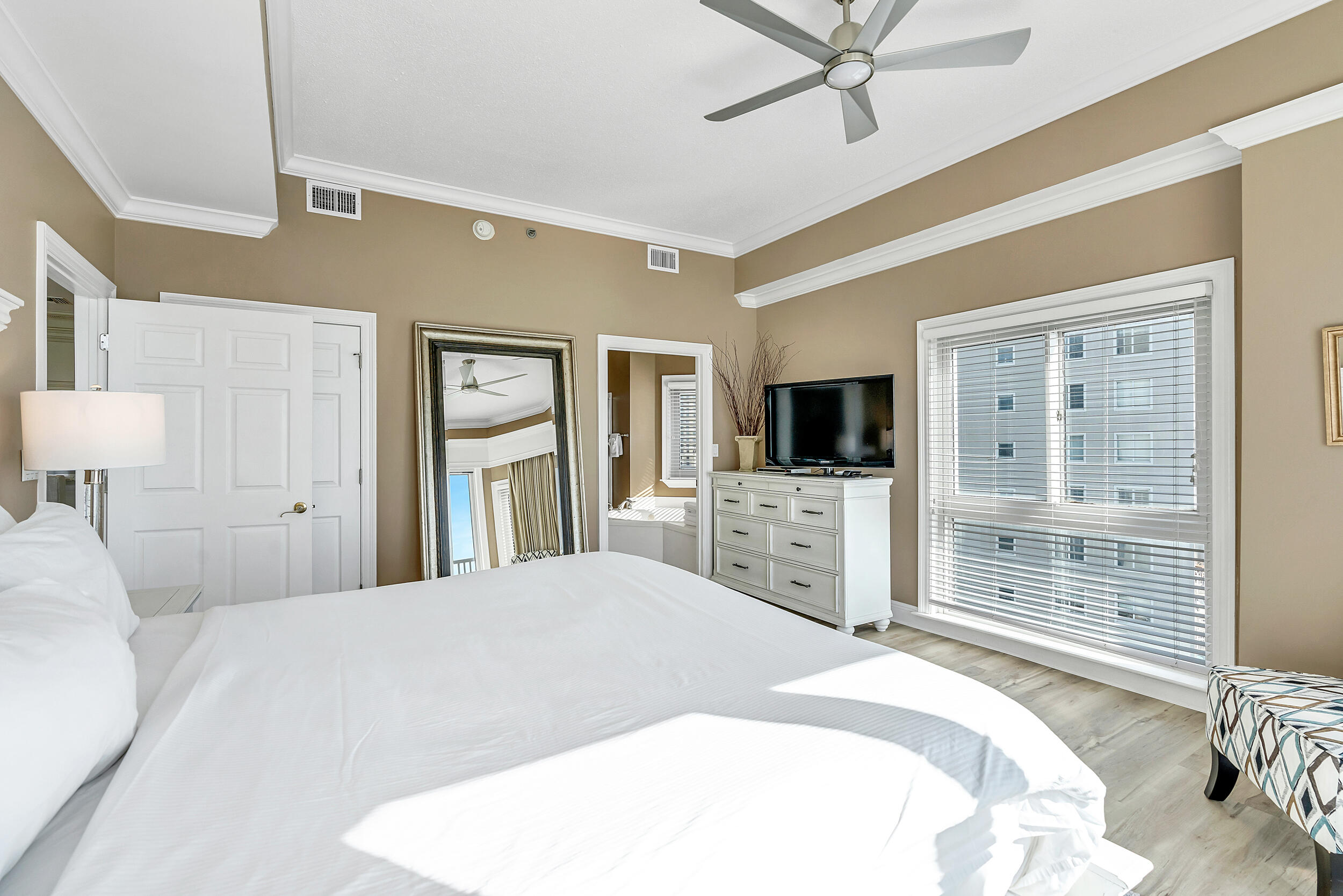 EMPRESS (THE) - Residential