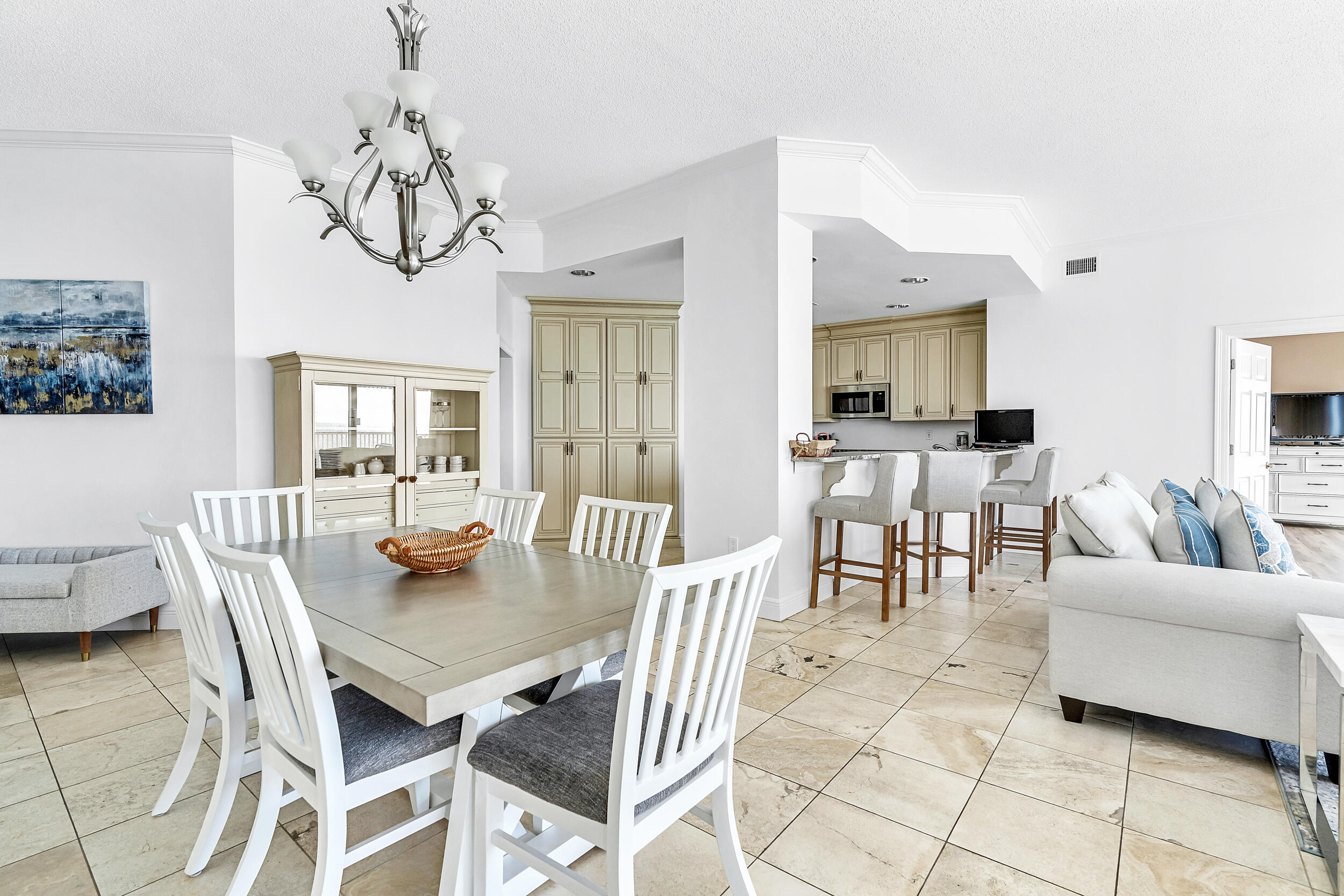 EMPRESS (THE) - Residential