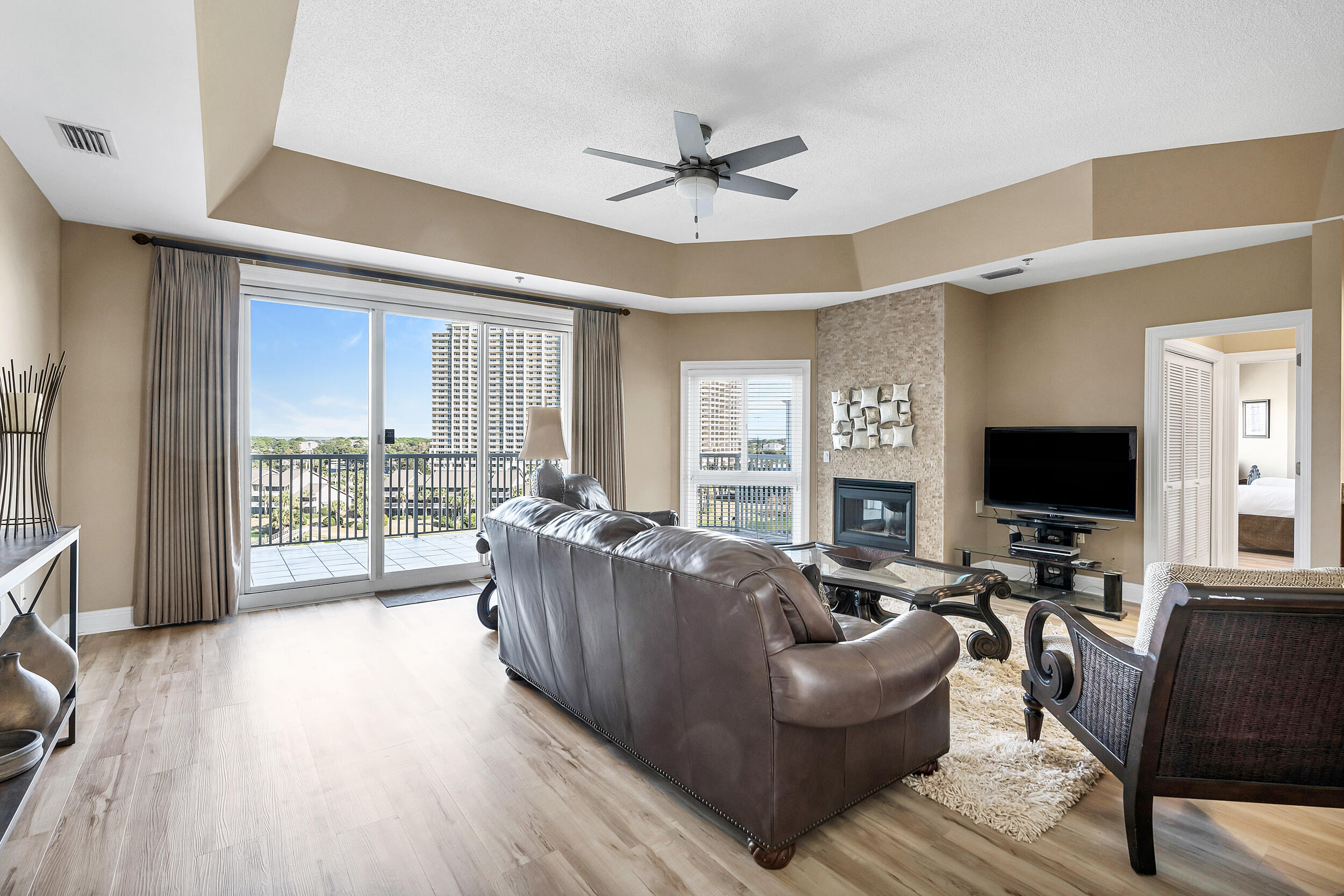 EMPRESS (THE) - Residential