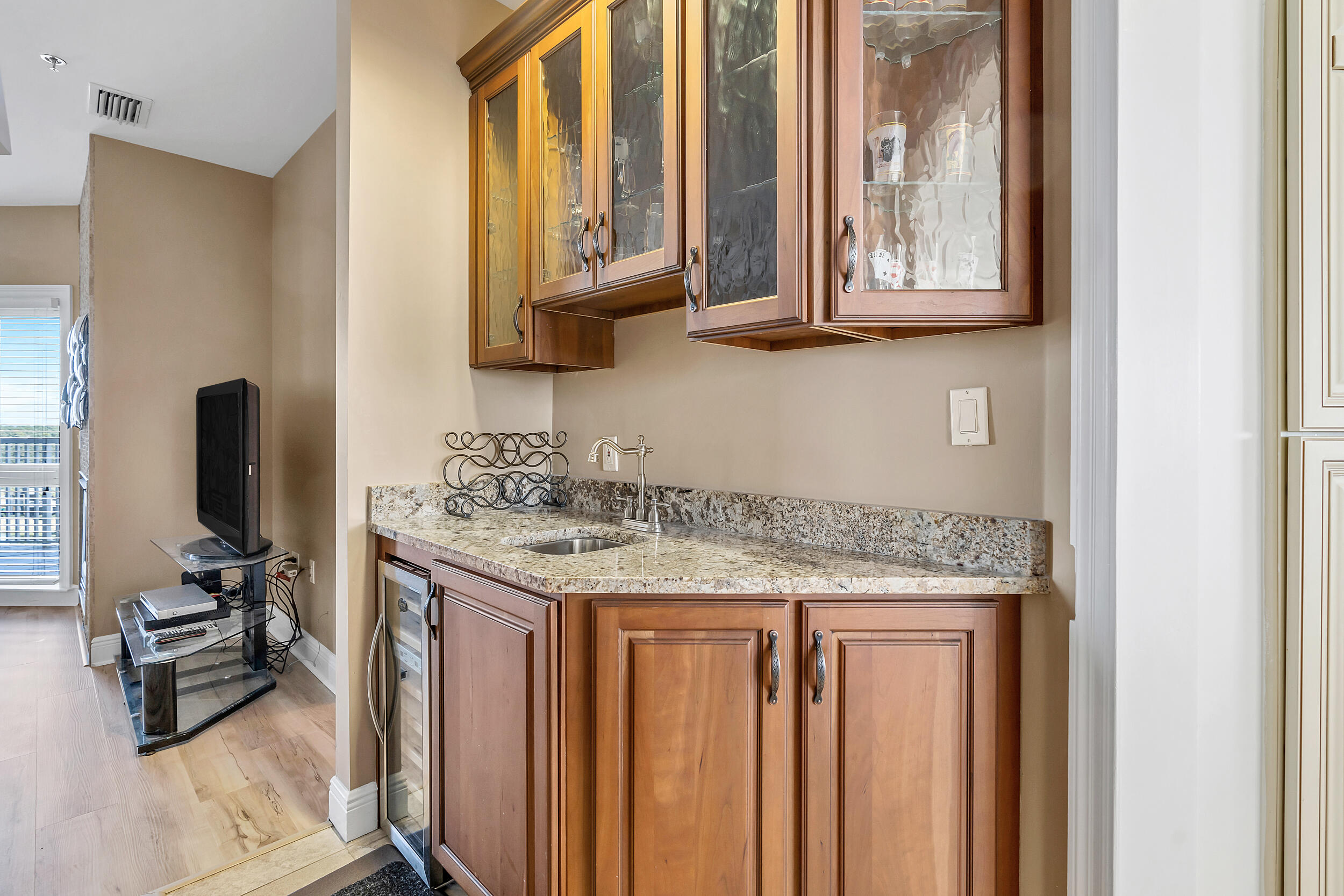 EMPRESS (THE) - Residential