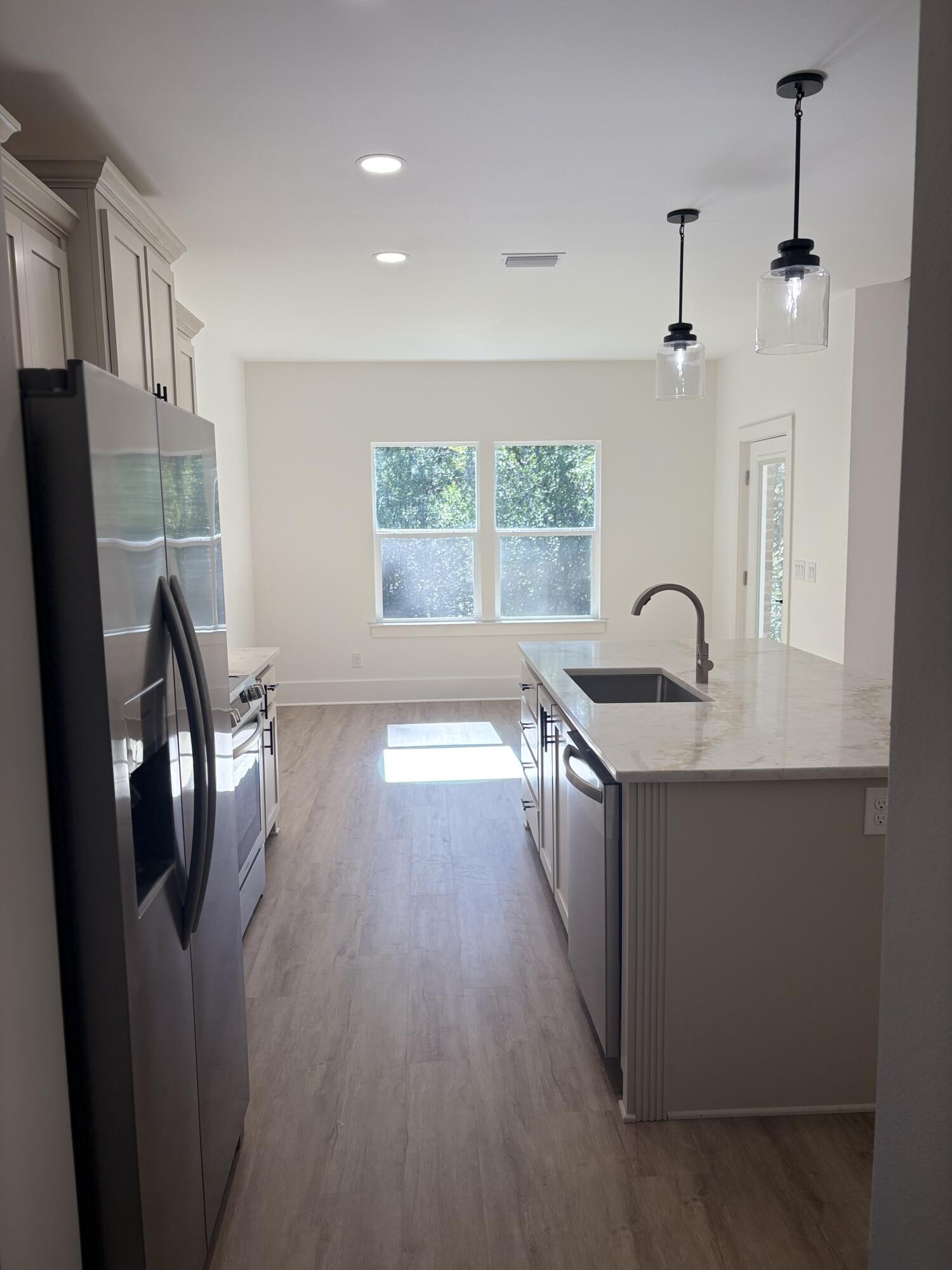 HOLLEY BY THE SEA - Residential