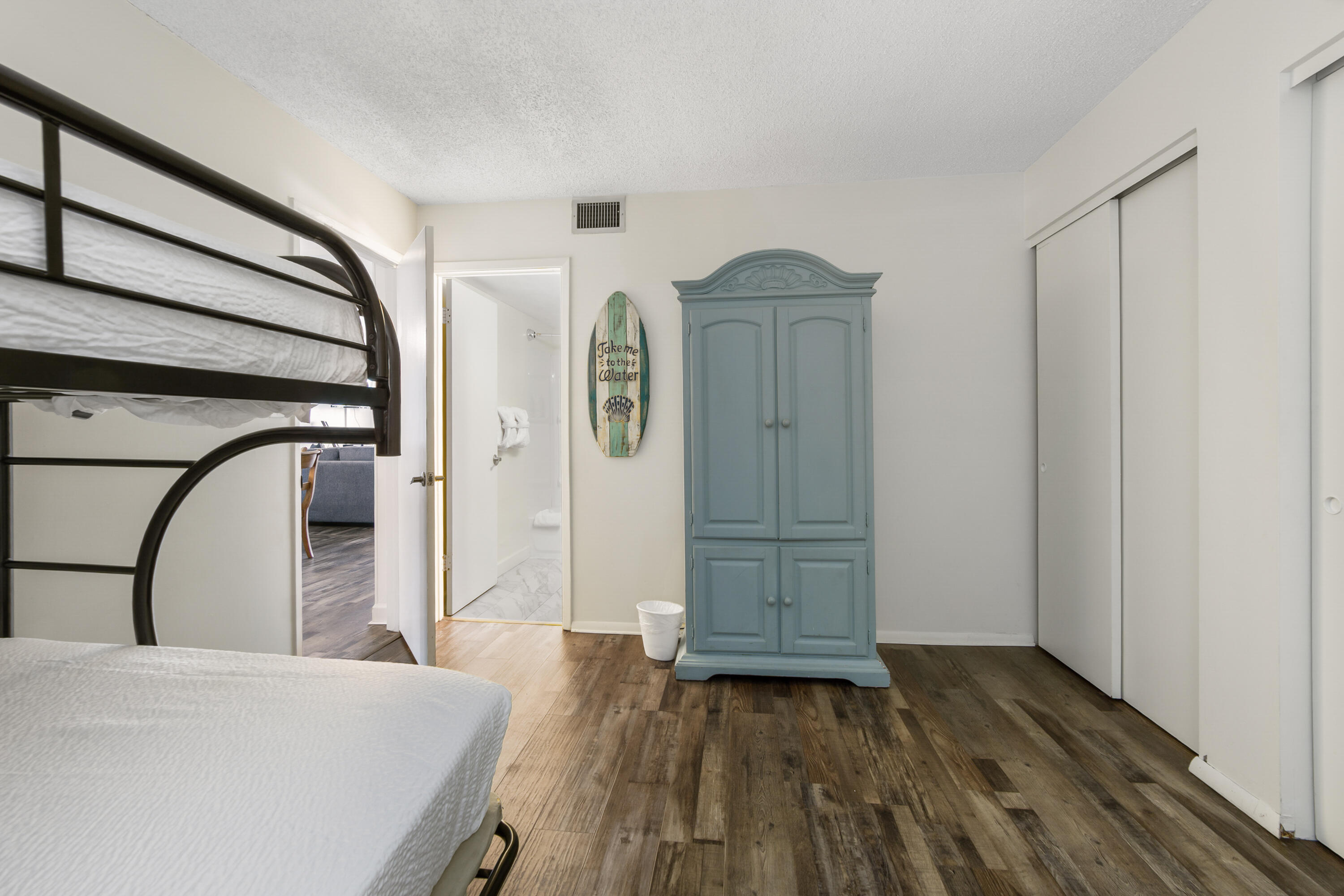 PINNACLE PORT - Residential