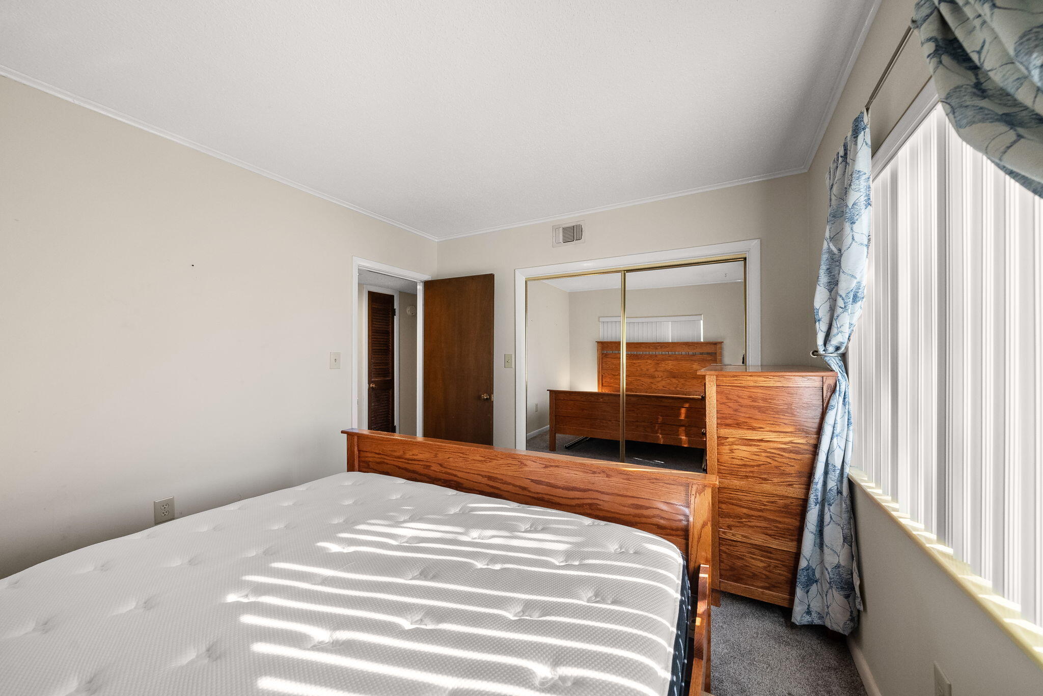 LEISURE 1 CONDO - Residential