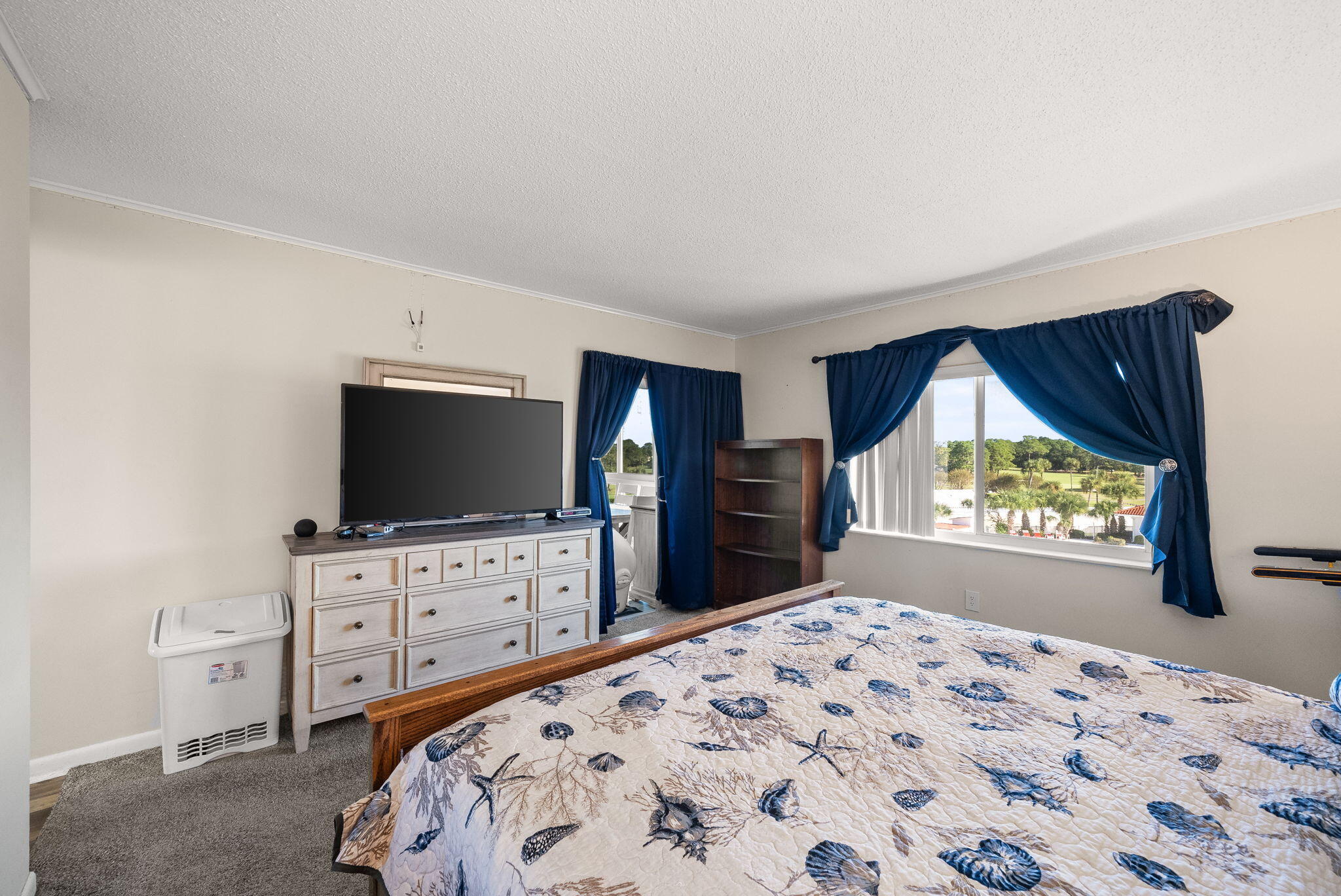 LEISURE 1 CONDO - Residential