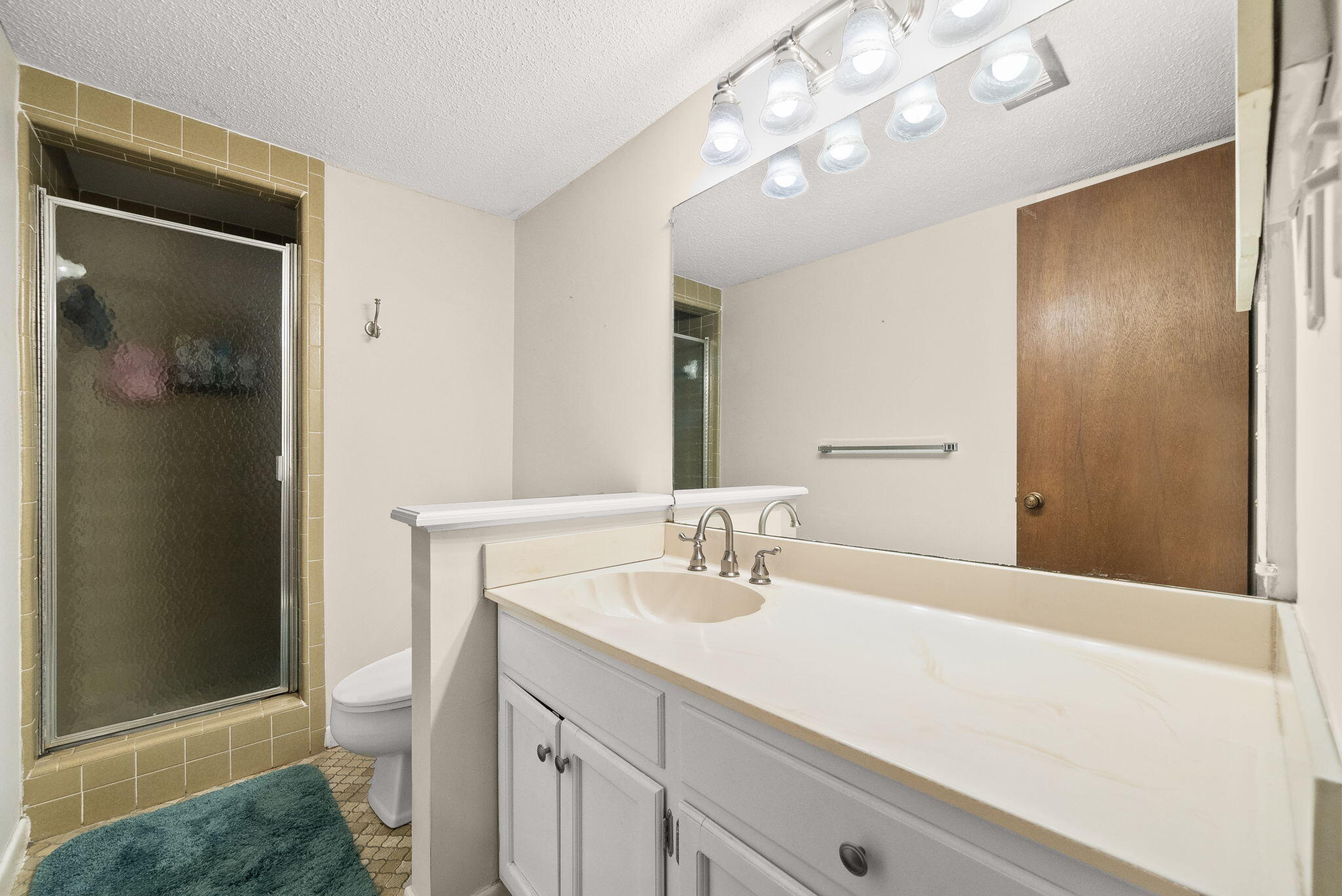 LEISURE 1 CONDO - Residential