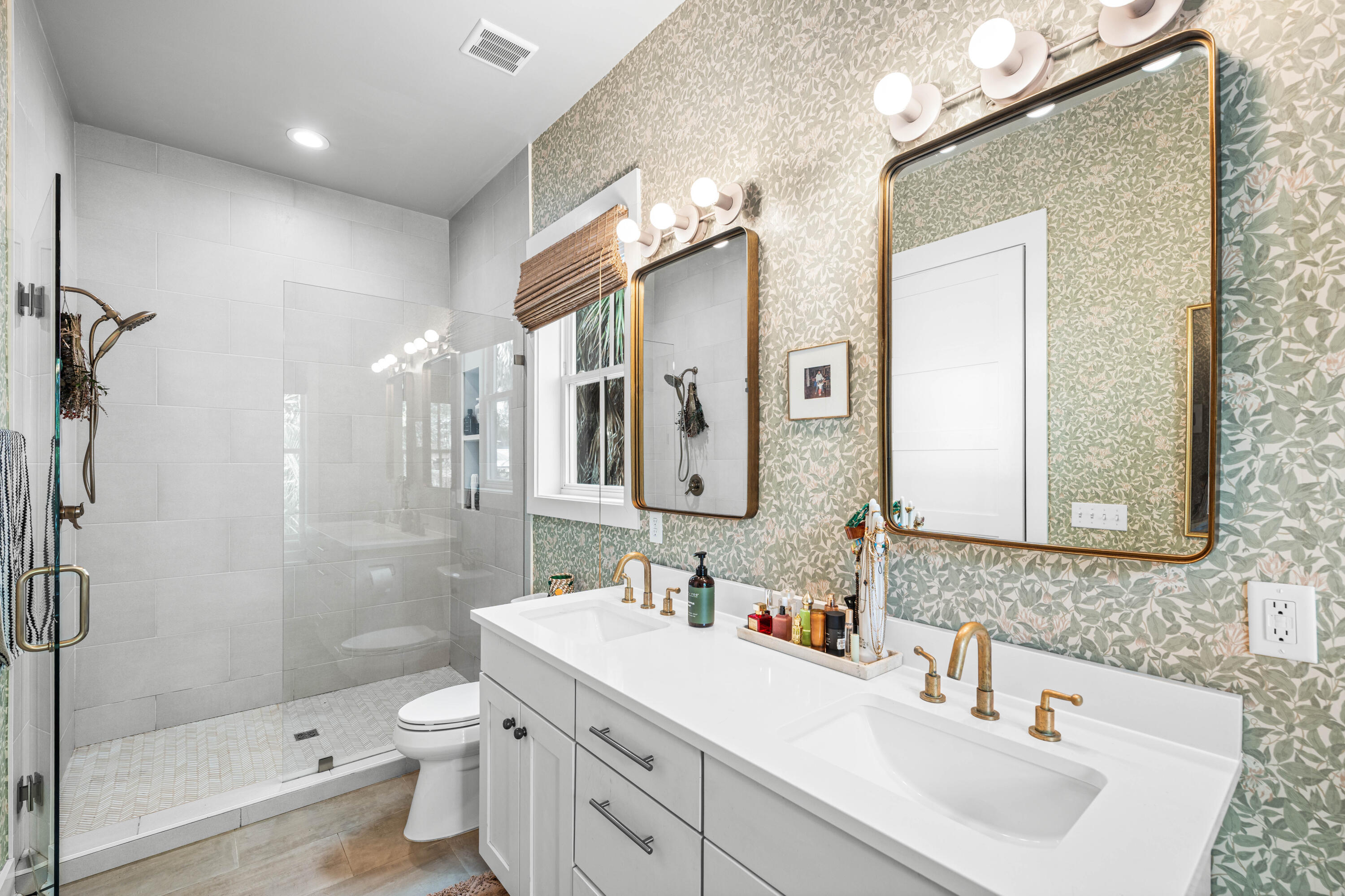 DAUGHETTES AMENDED - Residential