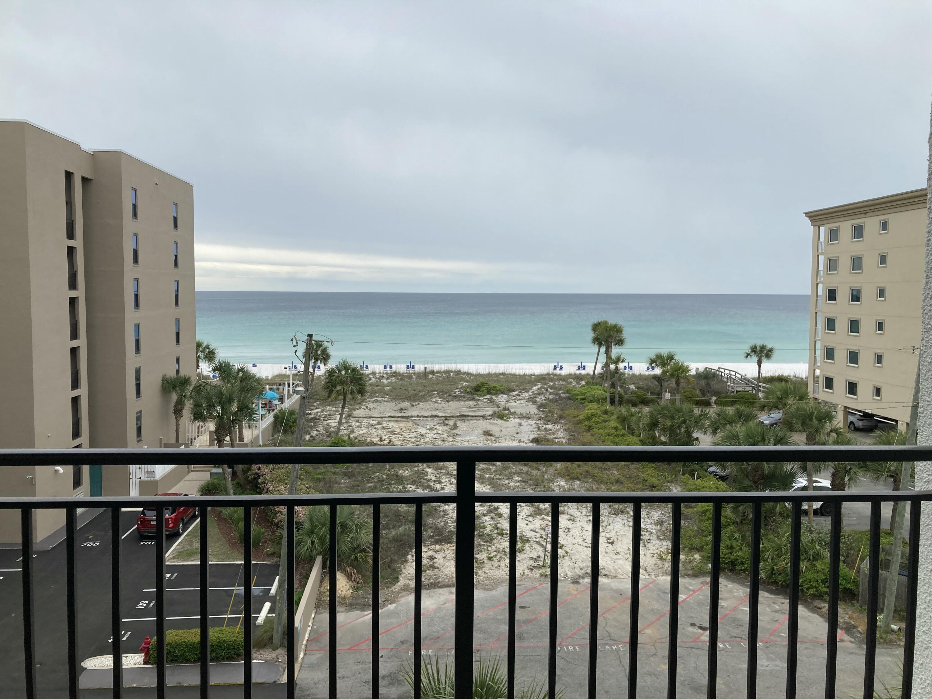 Emerald Isle - Residential