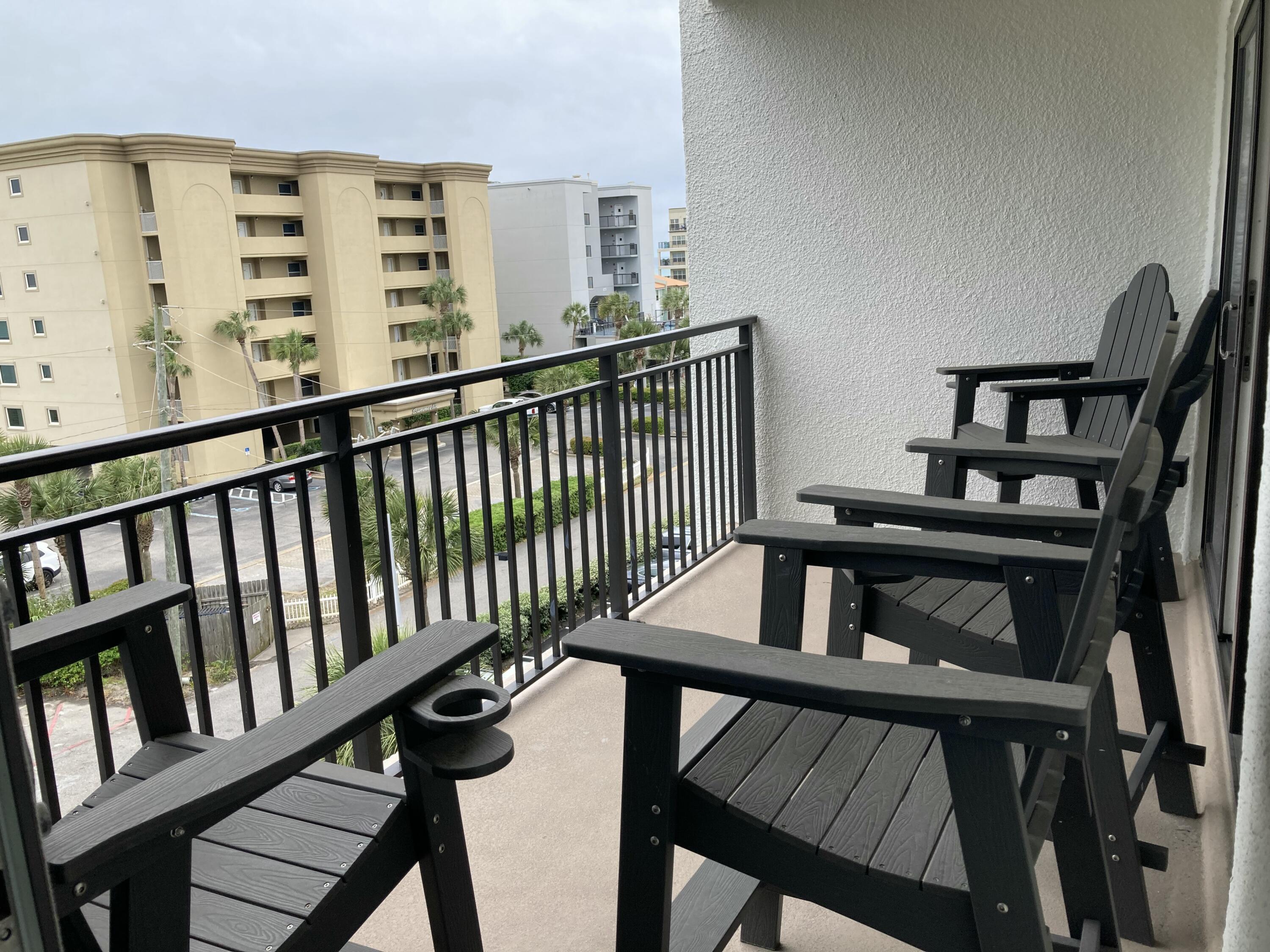 Emerald Isle - Residential