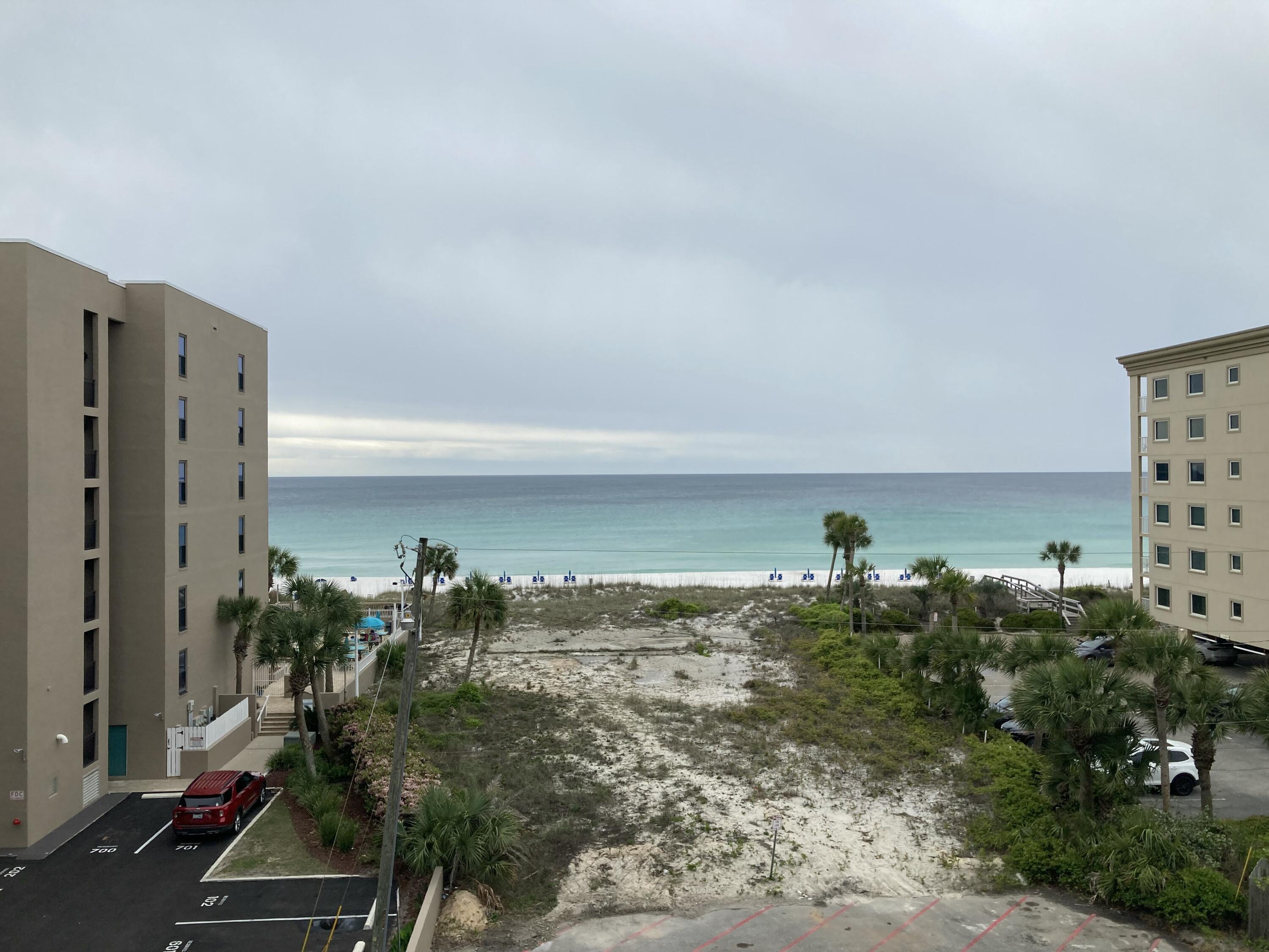 Emerald Isle - Residential