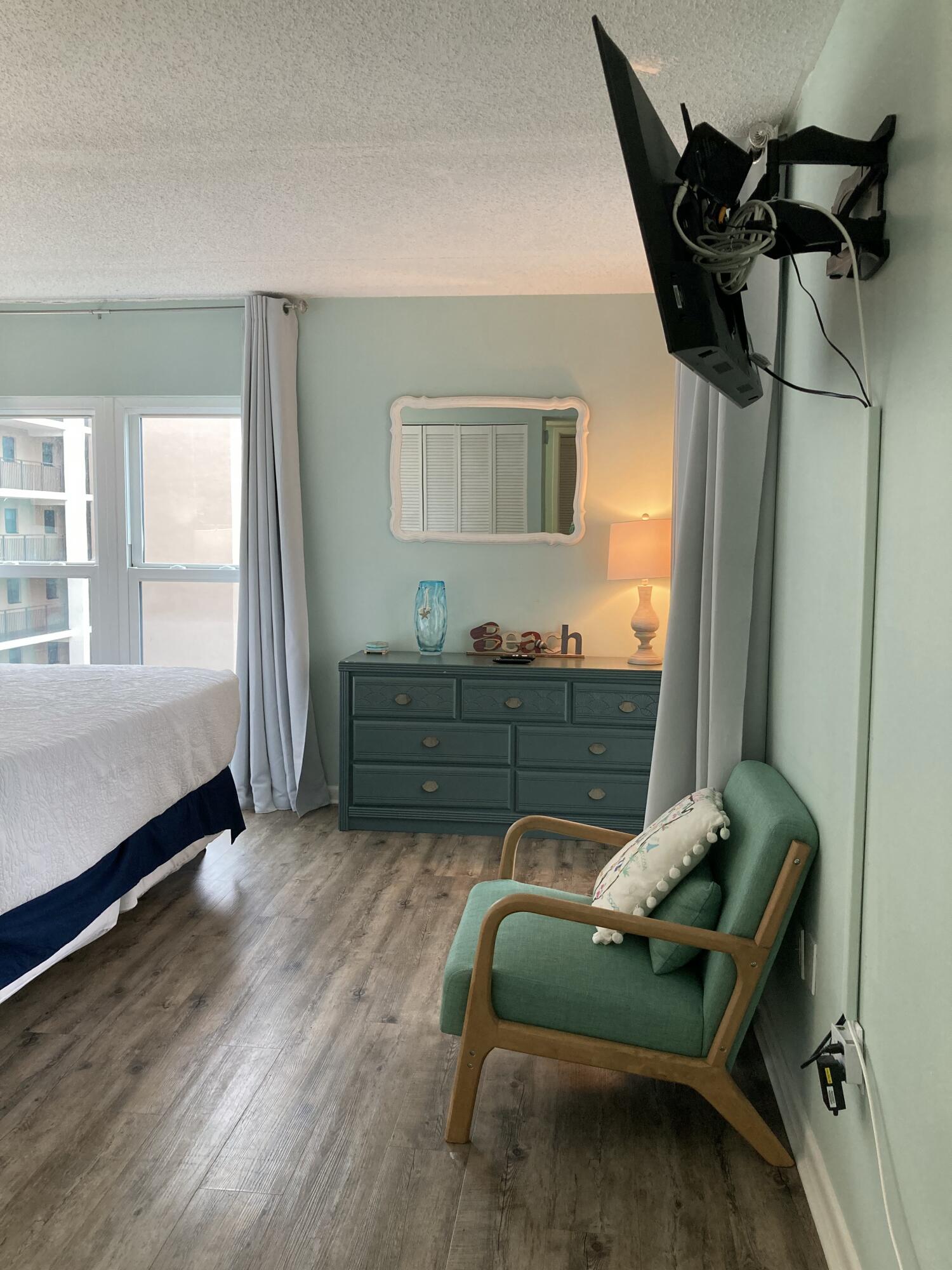 Emerald Isle - Residential