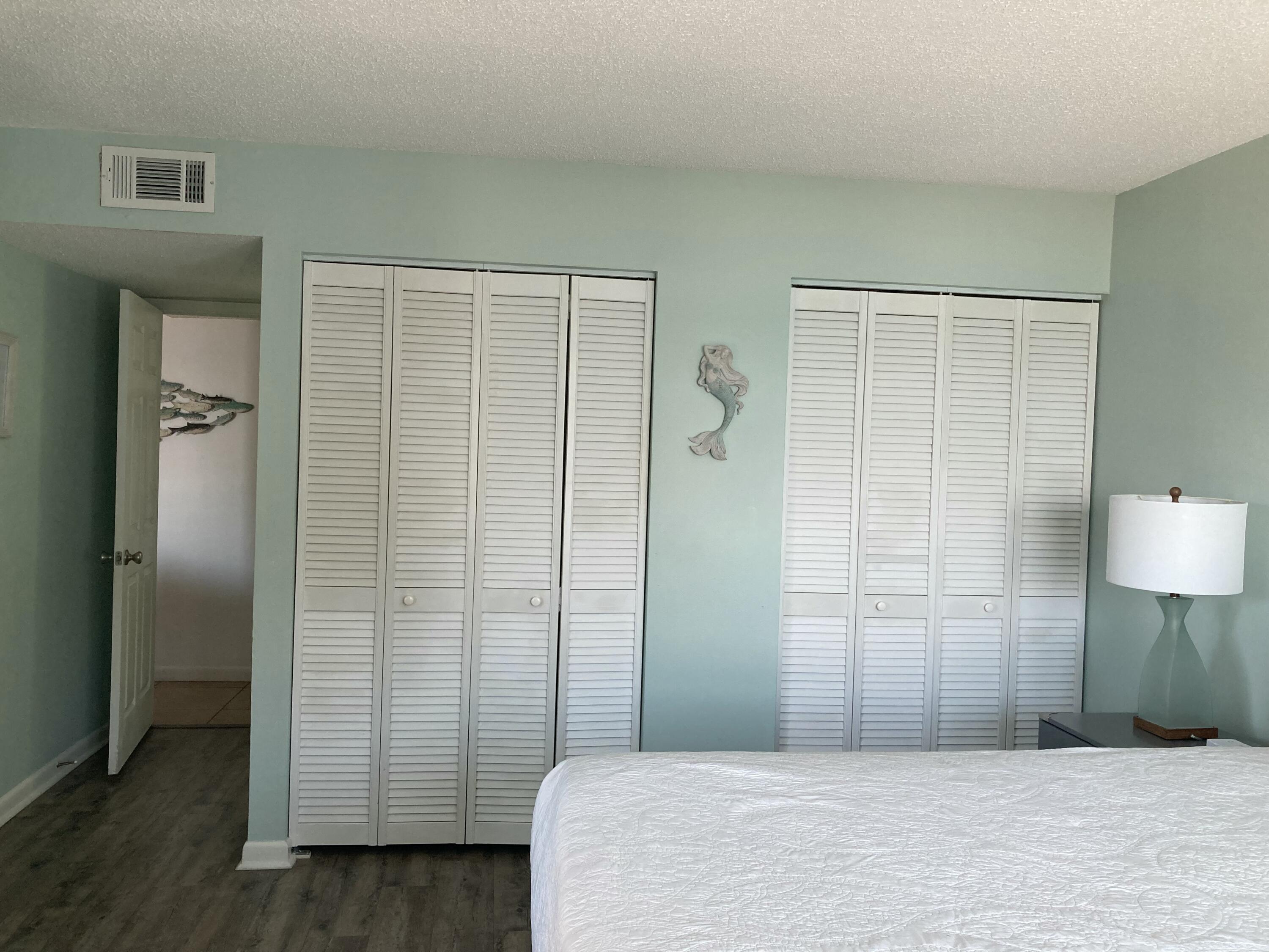 Emerald Isle - Residential