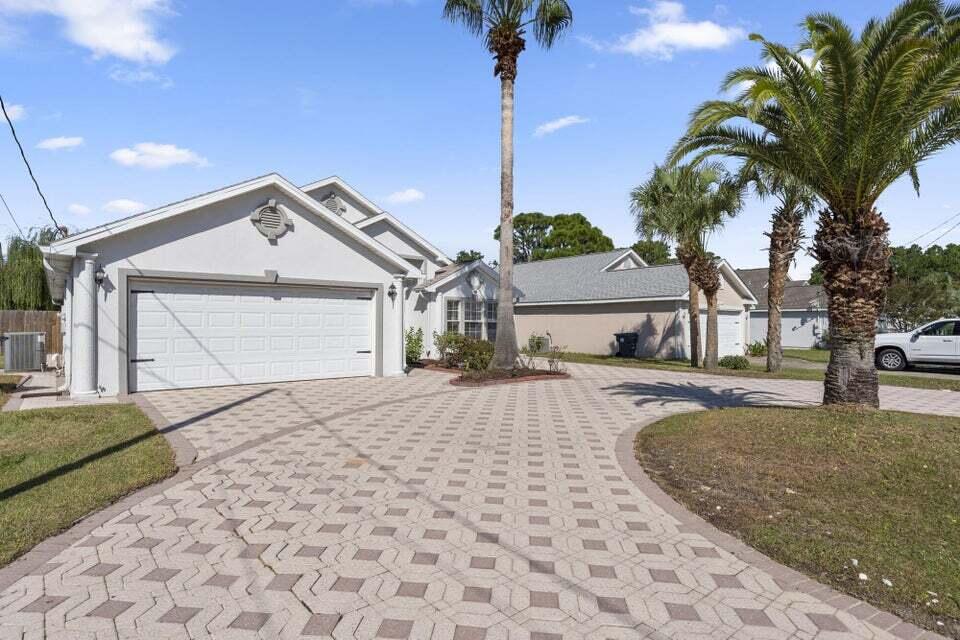 HIDDEN HARBOR ESTATES - Residential Lease