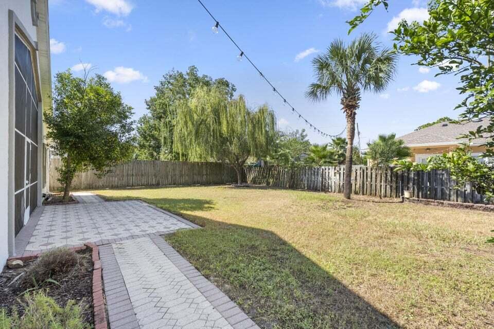 HIDDEN HARBOR ESTATES - Residential Lease