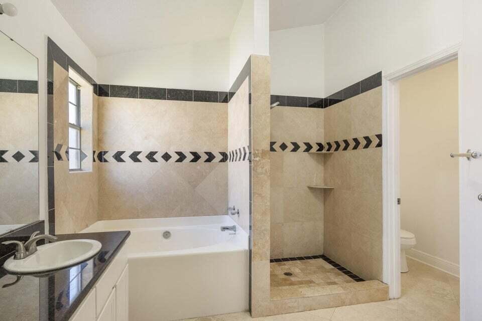 HIDDEN HARBOR ESTATES - Residential Lease