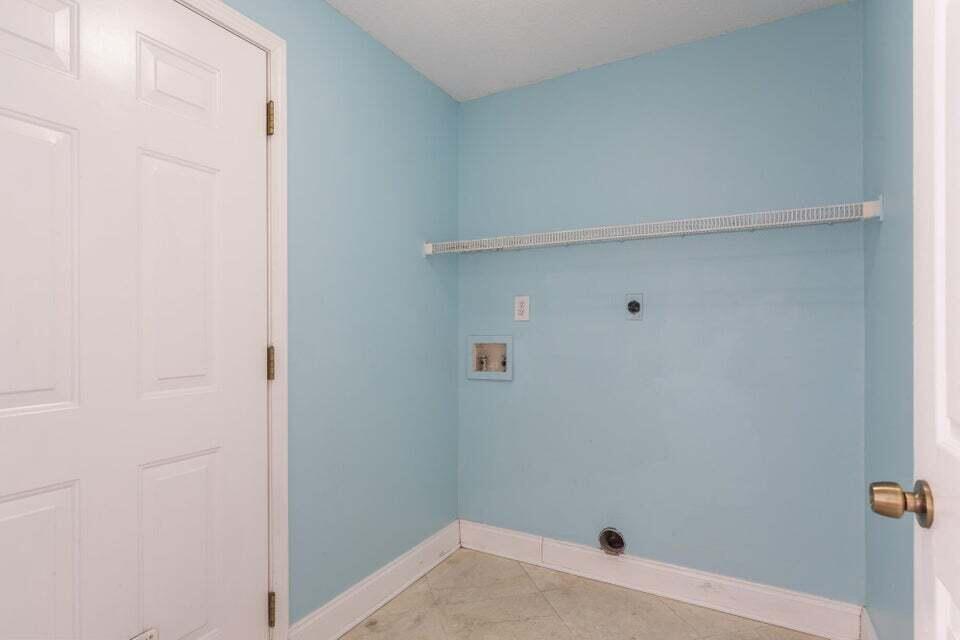 HIDDEN HARBOR ESTATES - Residential Lease