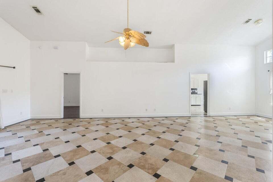 HIDDEN HARBOR ESTATES - Residential Lease