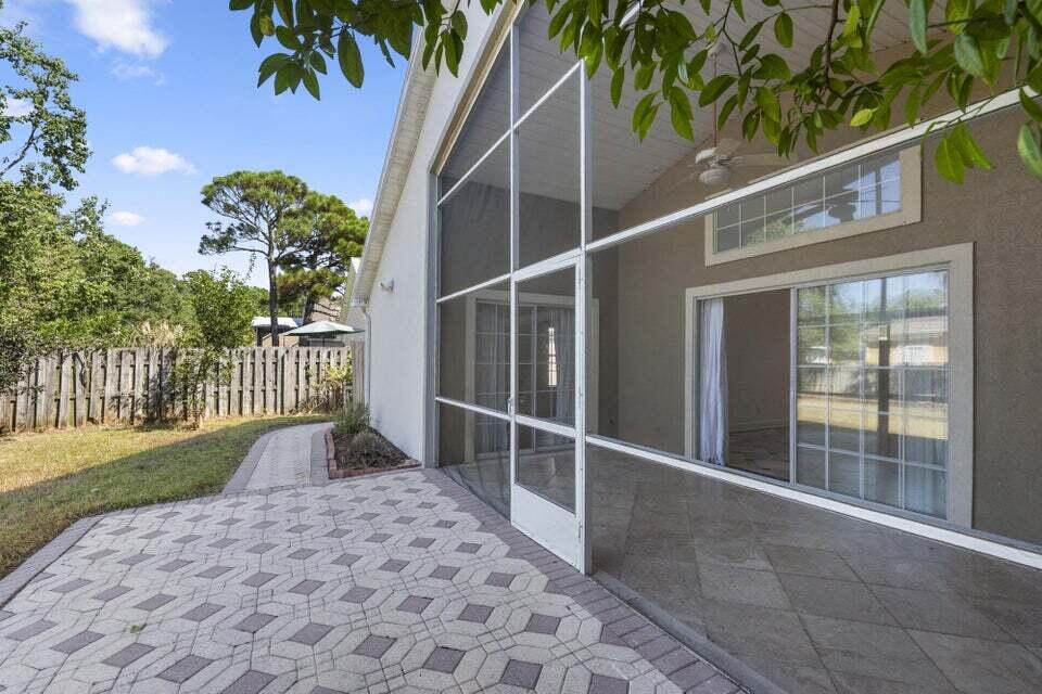 HIDDEN HARBOR ESTATES - Residential Lease