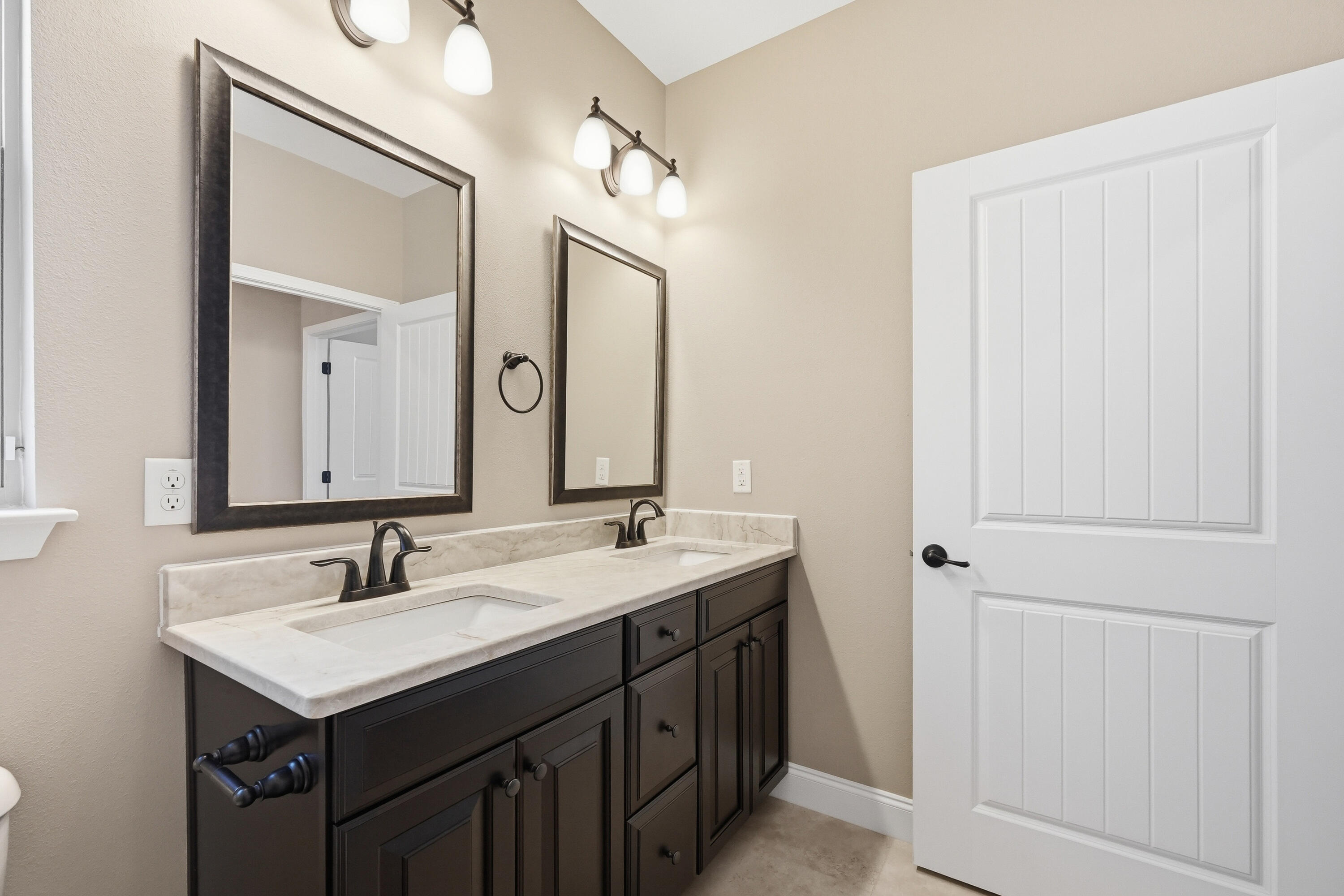 MAJESTIC OAKS AT OCEAN CITY - Residential Lease