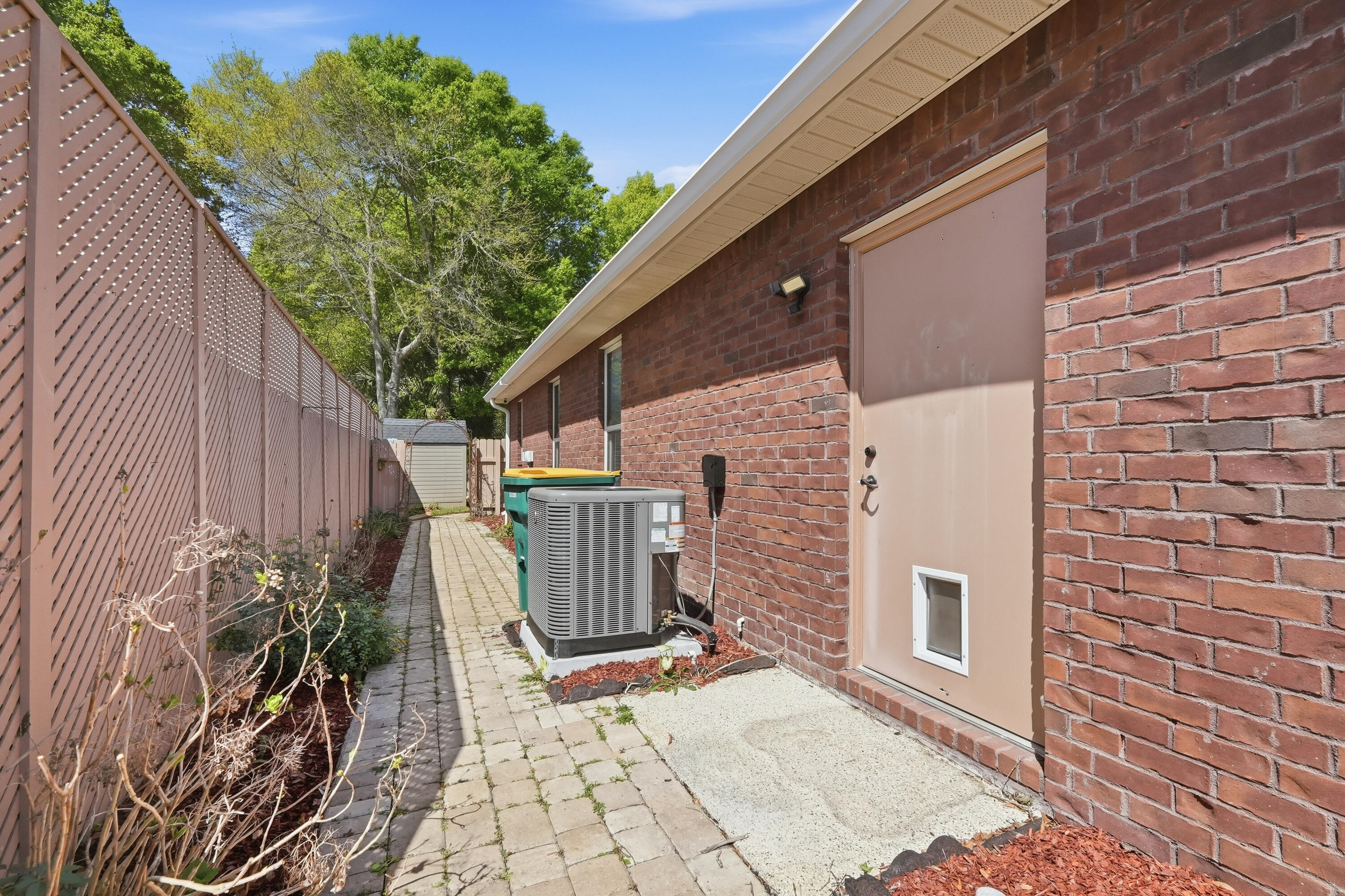 MAJESTIC OAKS AT OCEAN CITY - Residential Lease