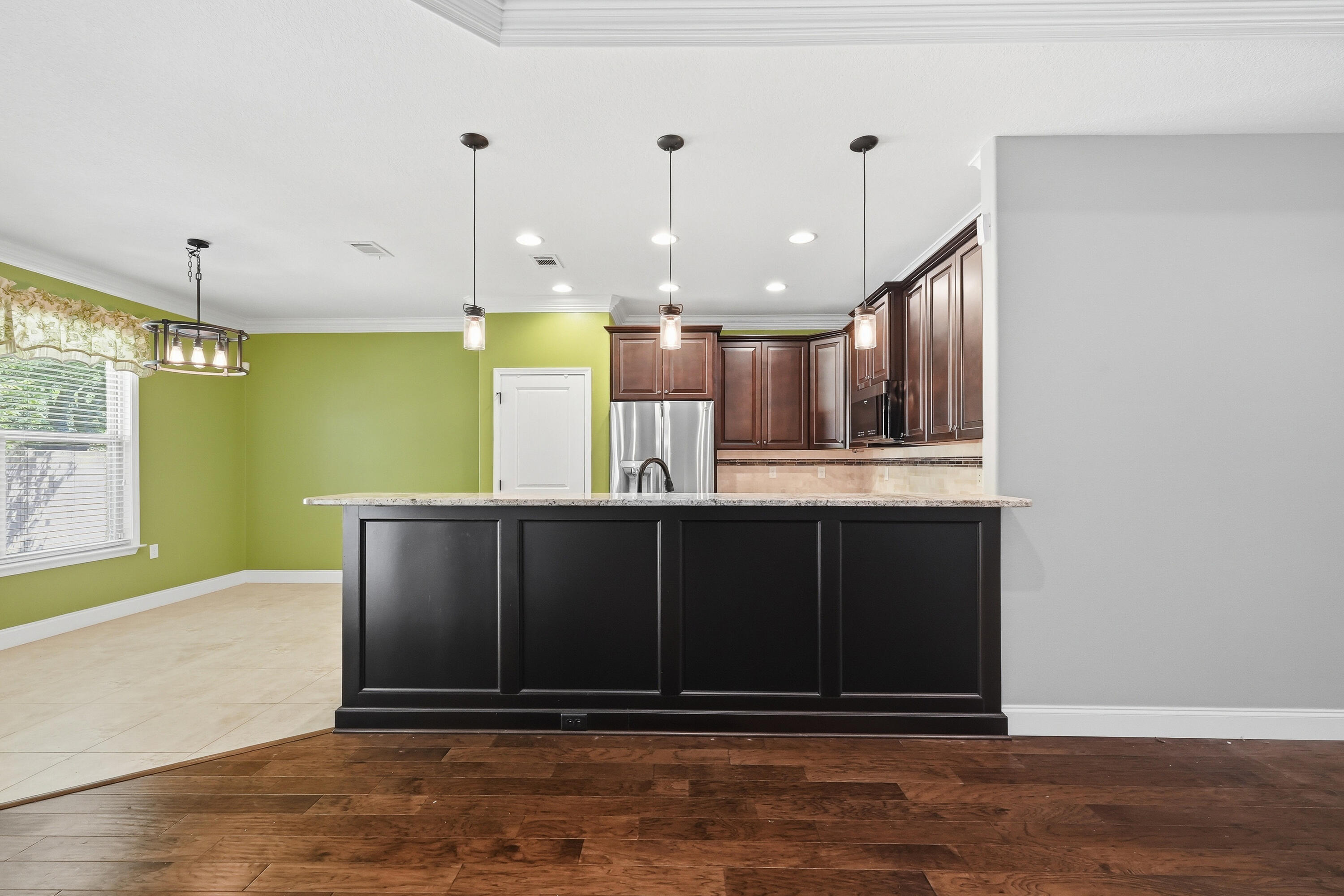 MAJESTIC OAKS AT OCEAN CITY - Residential Lease