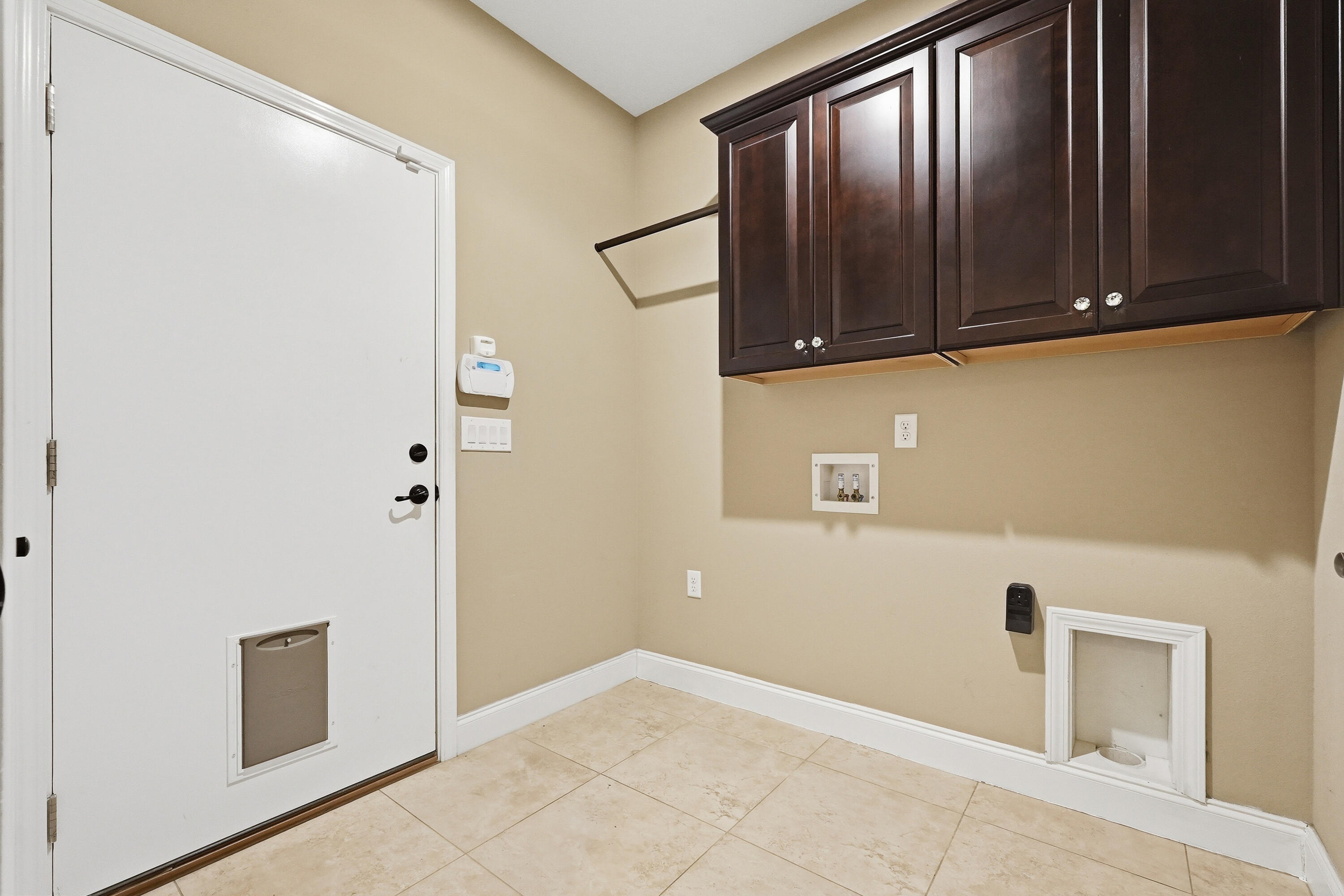 MAJESTIC OAKS AT OCEAN CITY - Residential Lease