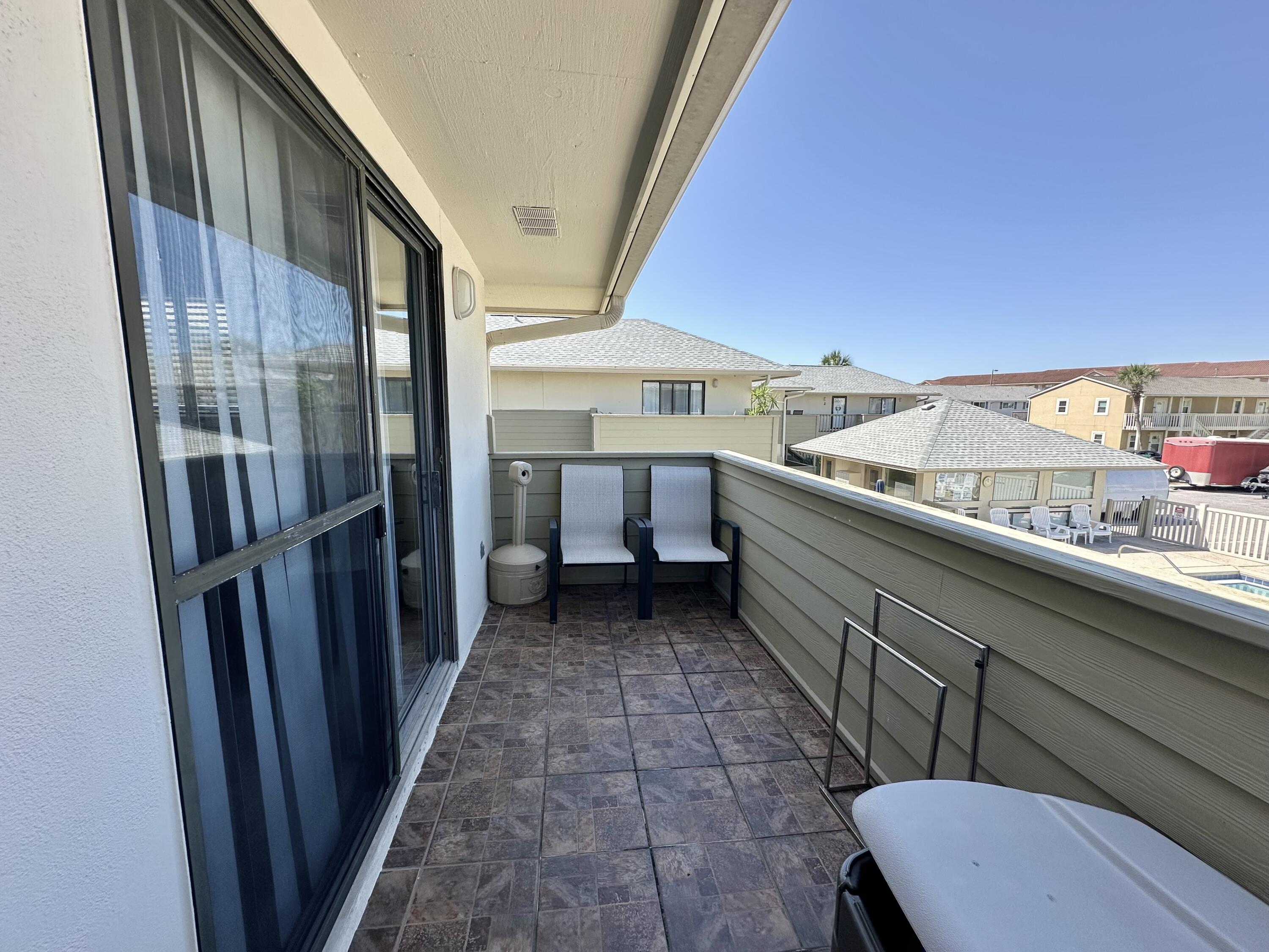 CROSS CREEK CLUB CONDO - Residential