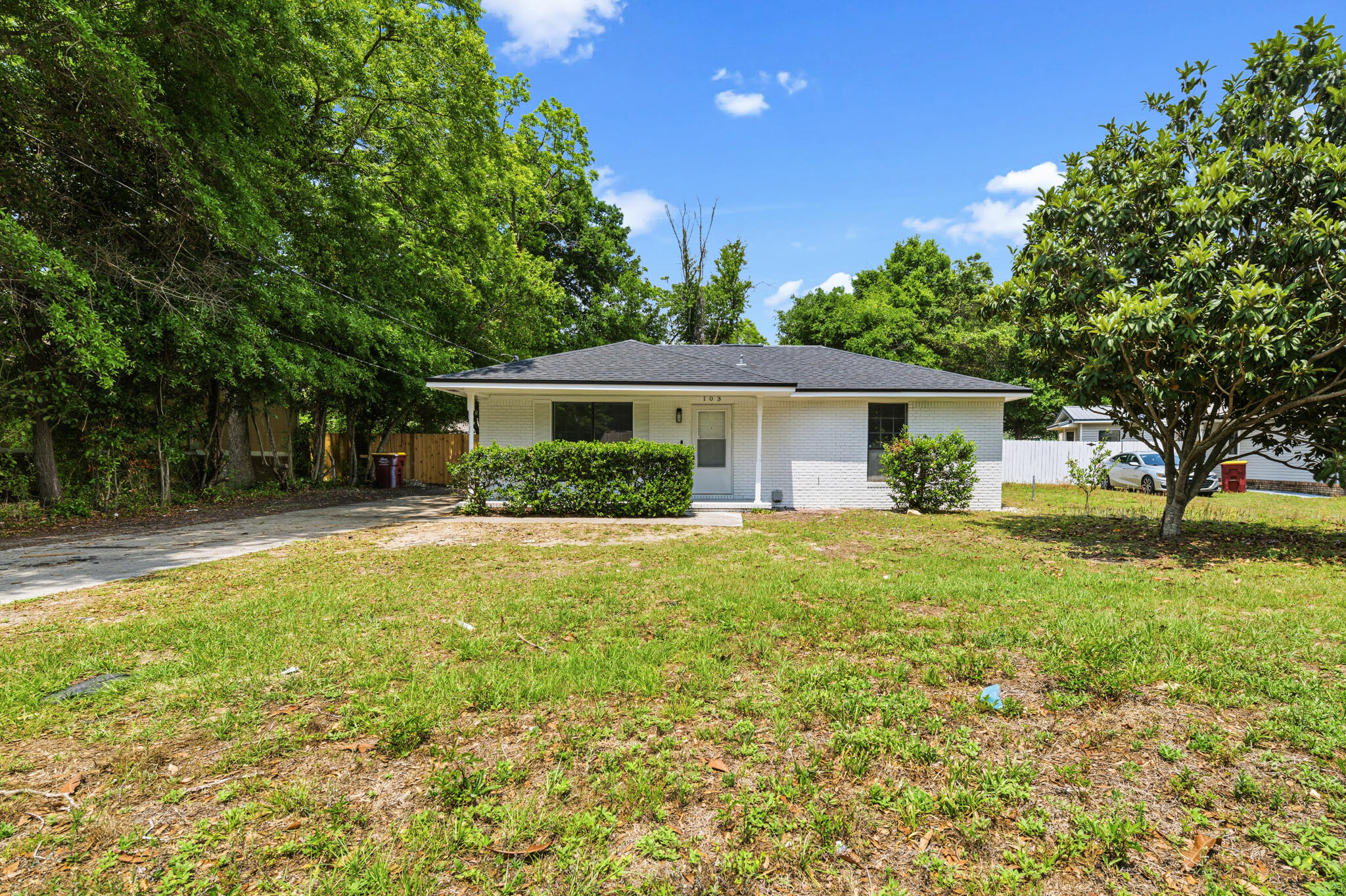 CORNER OAKS ESTATES - Residential