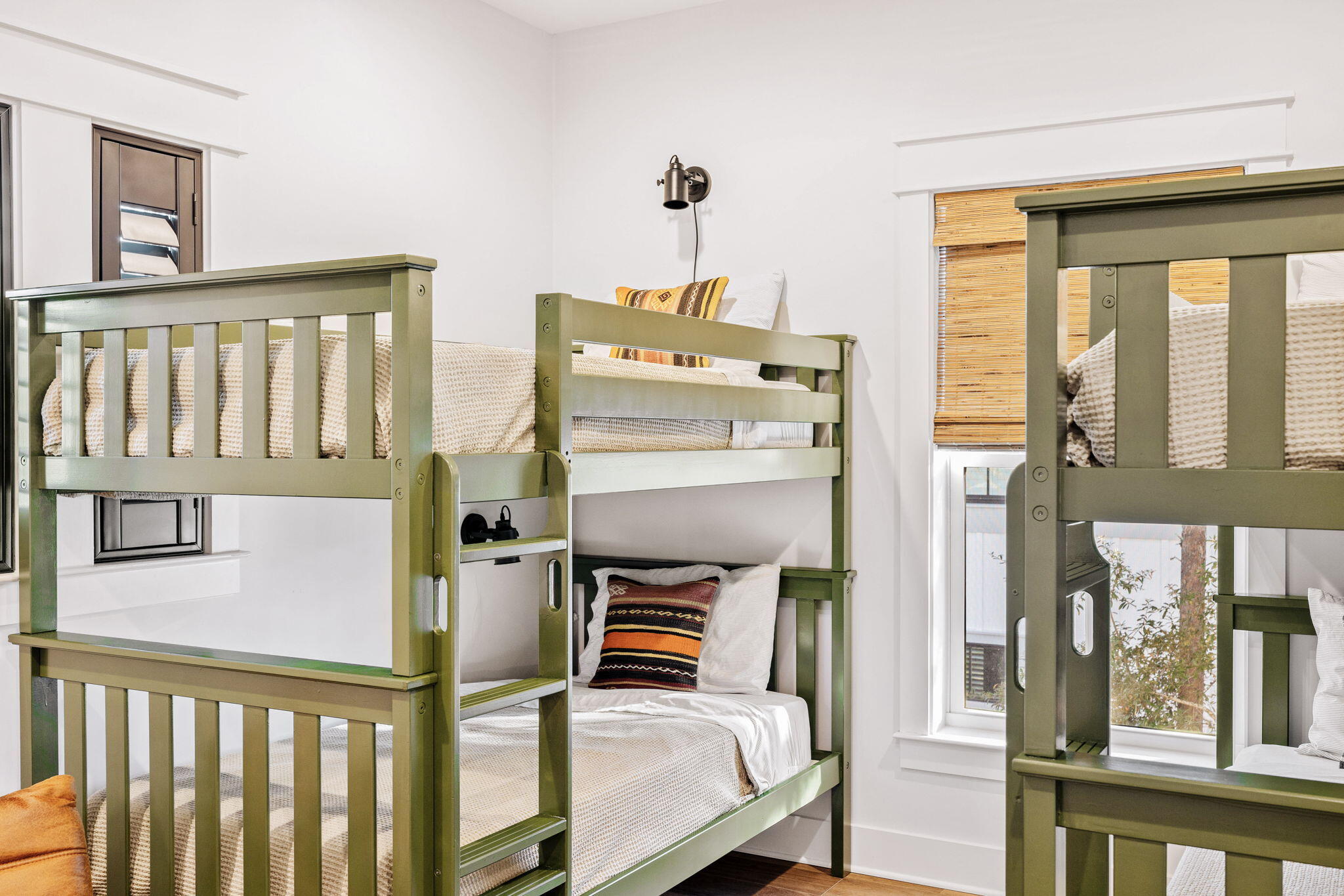 MAGNOLIA COTTAGES - Residential