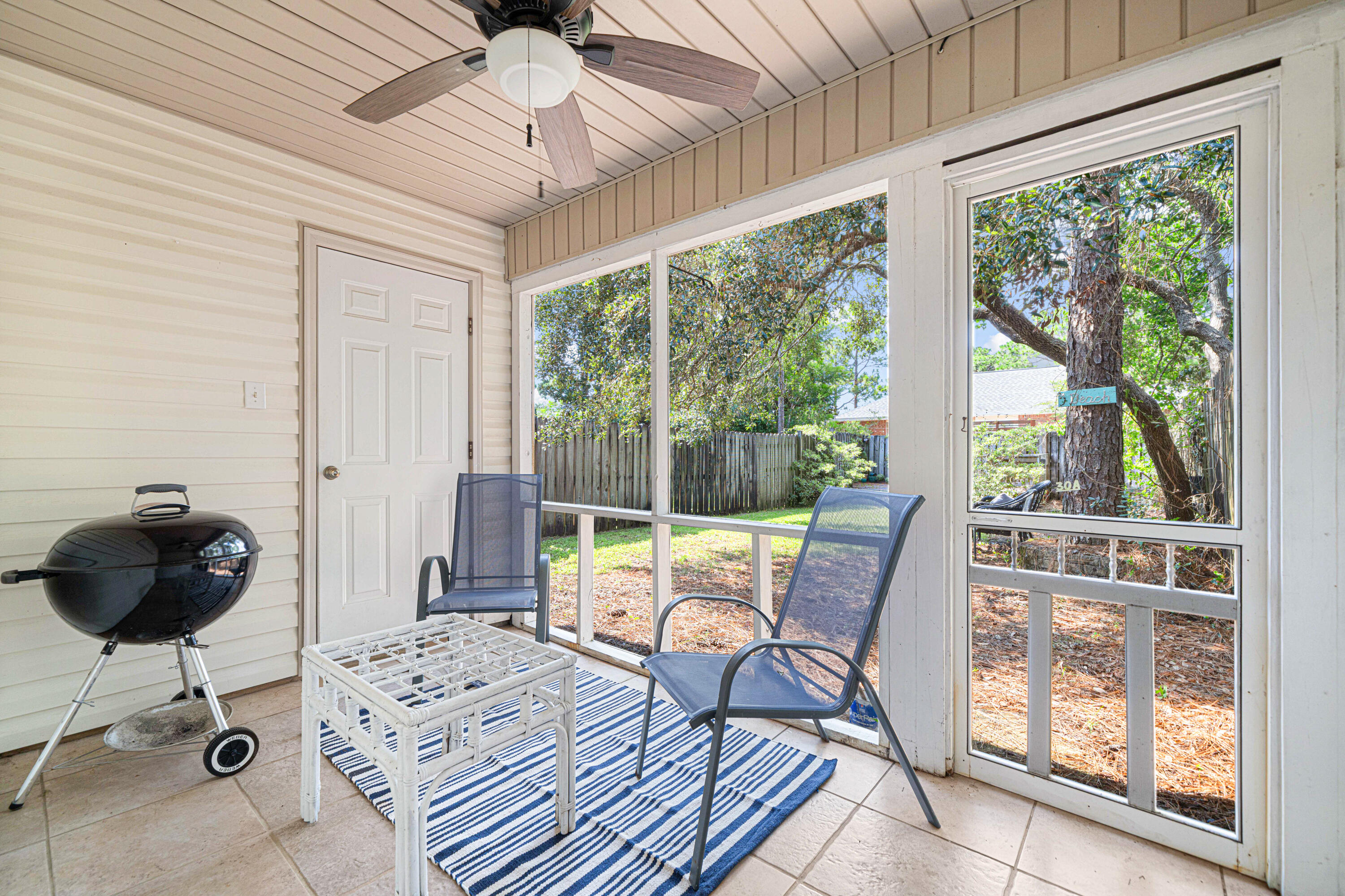 ESCADA - Residential Lease