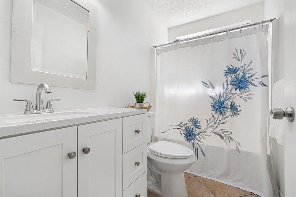 ESCADA - Residential Lease